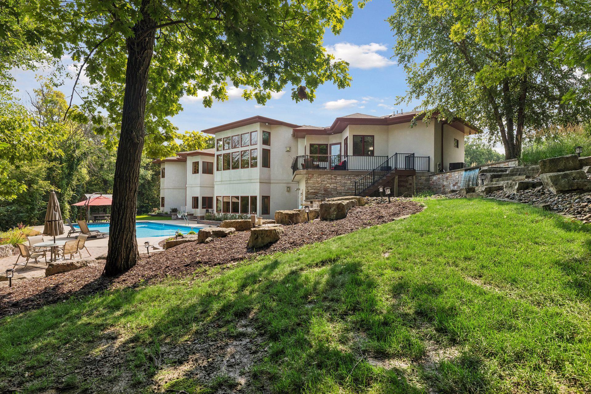 main property photo 137