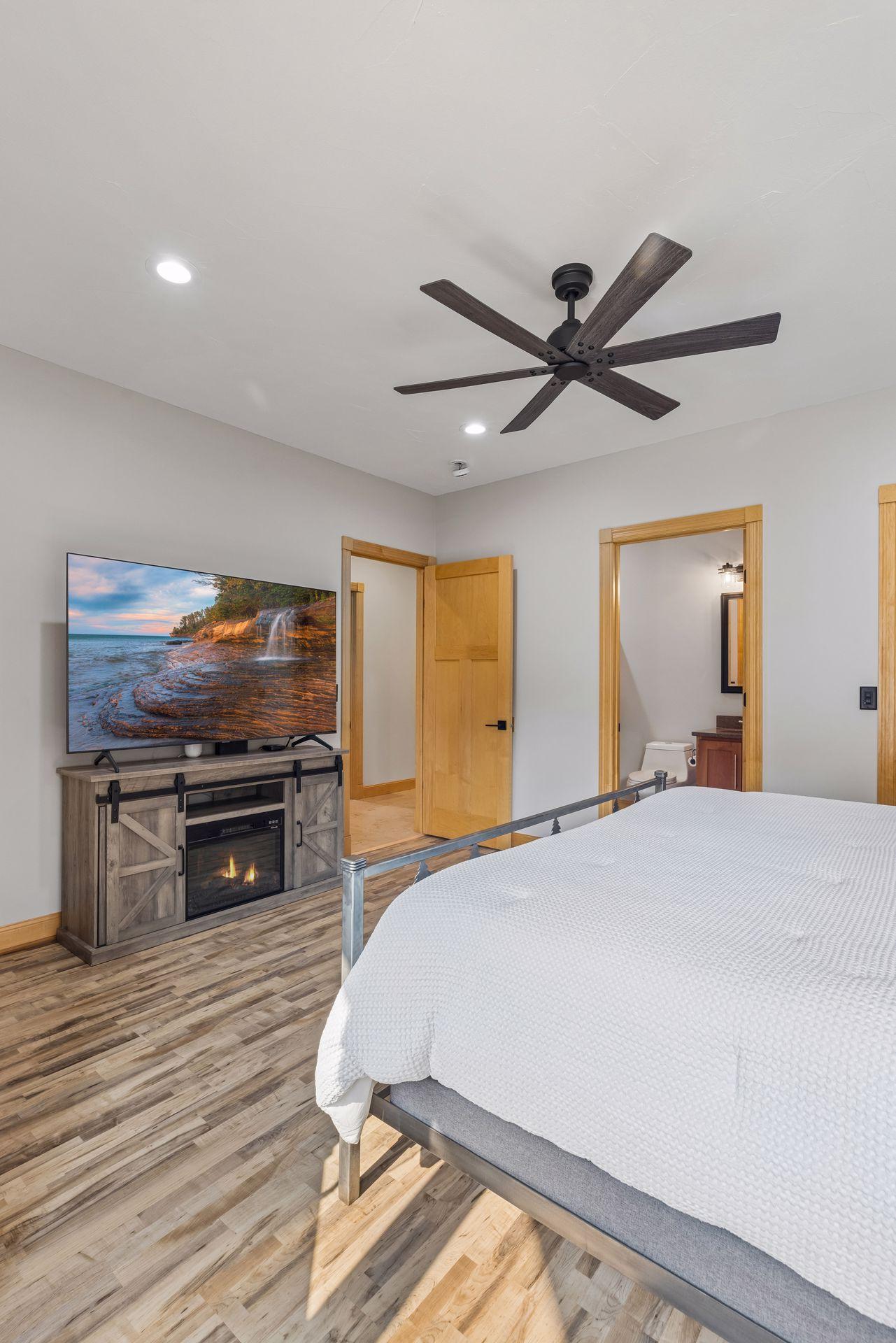 main property photo 74