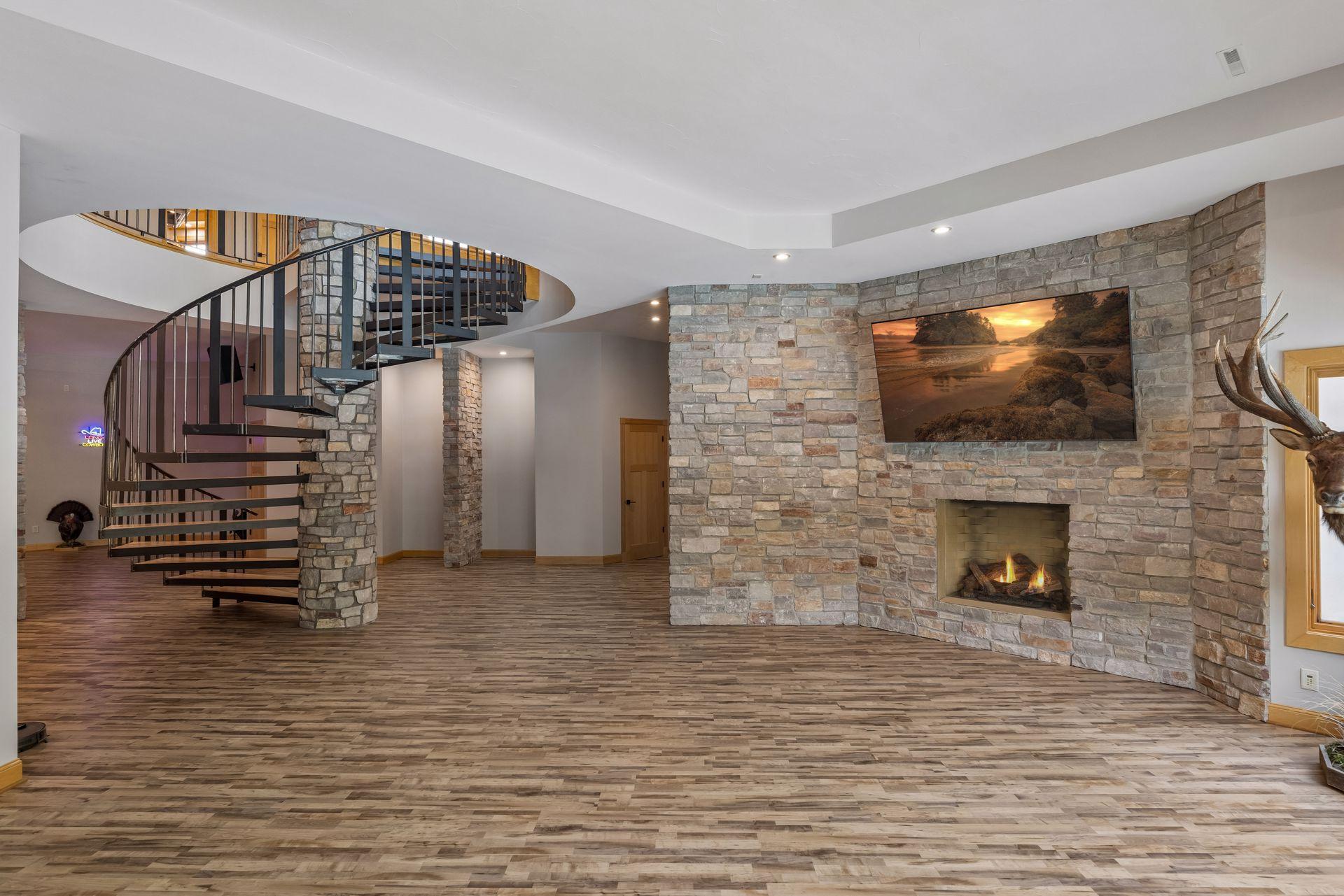 main property photo 98