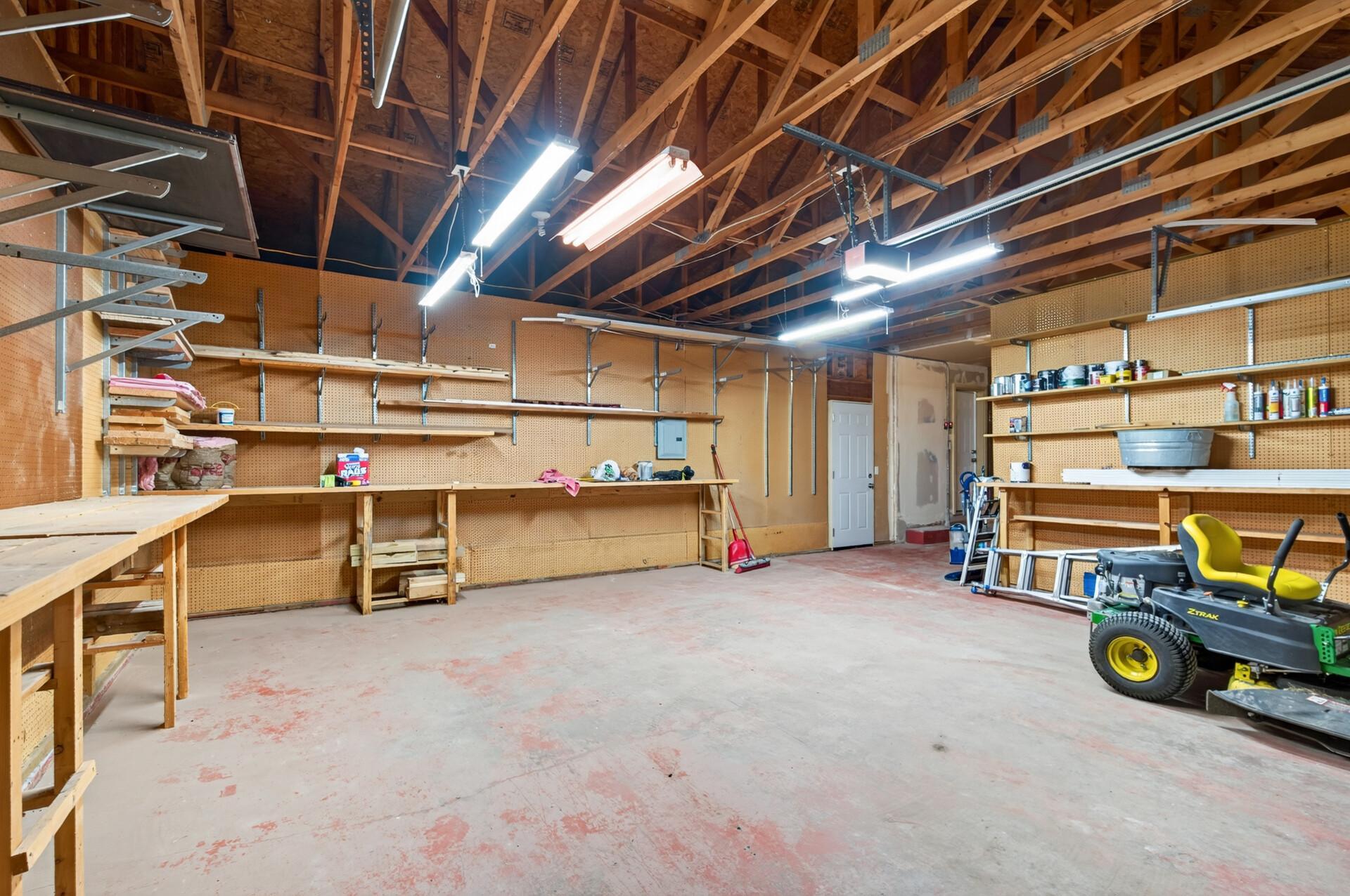 main property photo 99