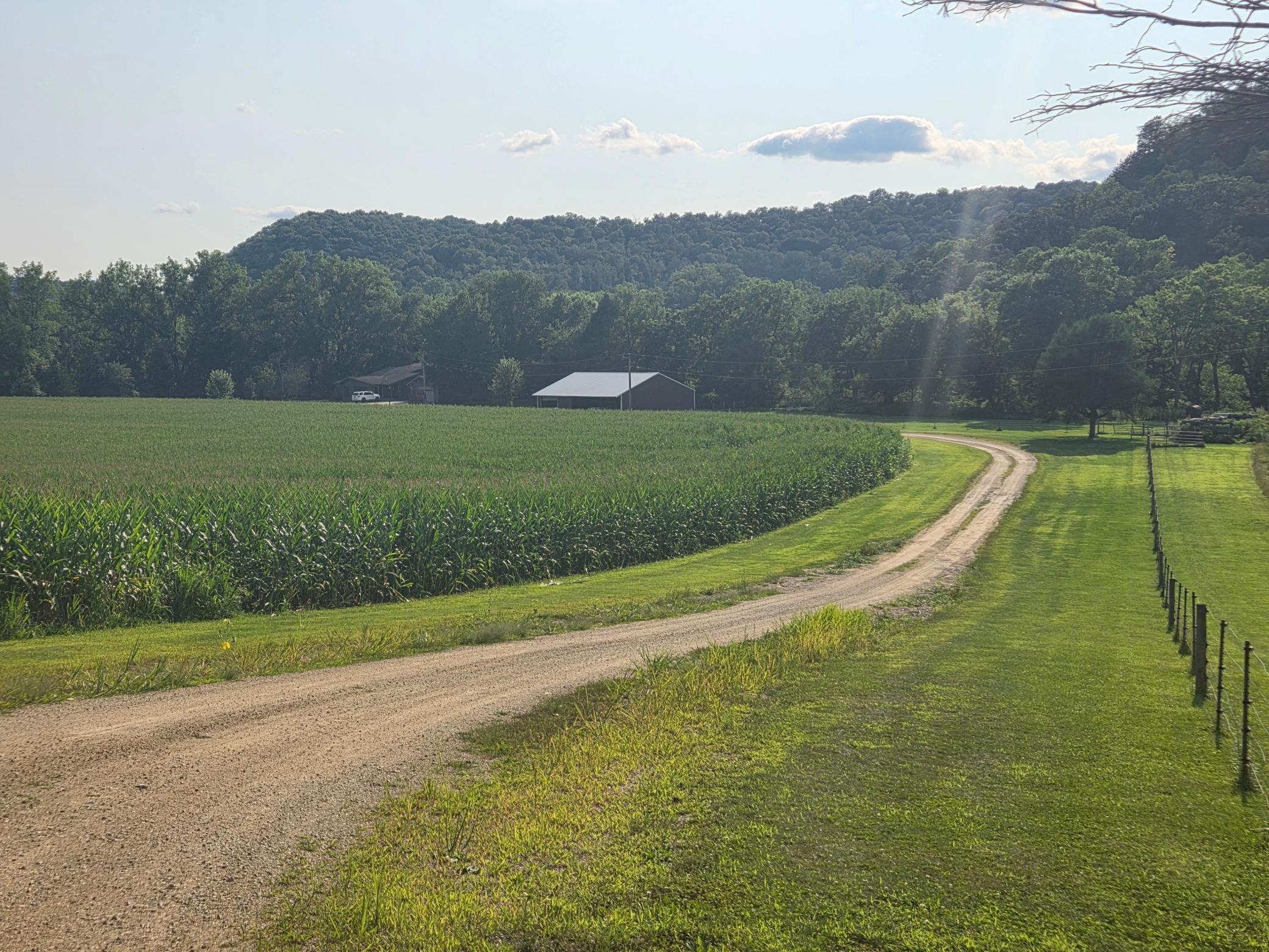 main property photo 4