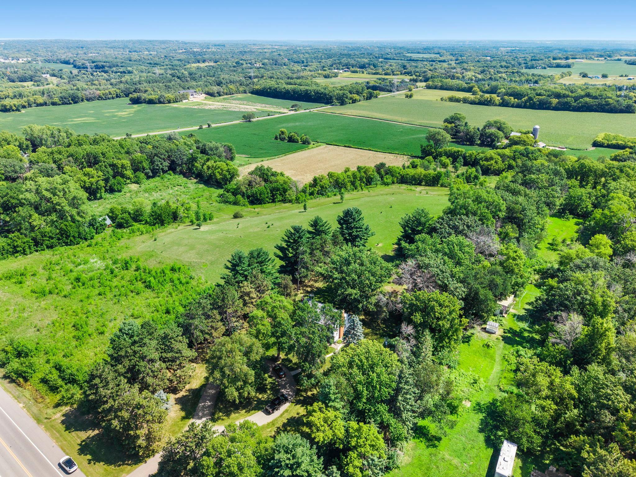 main property photo 3