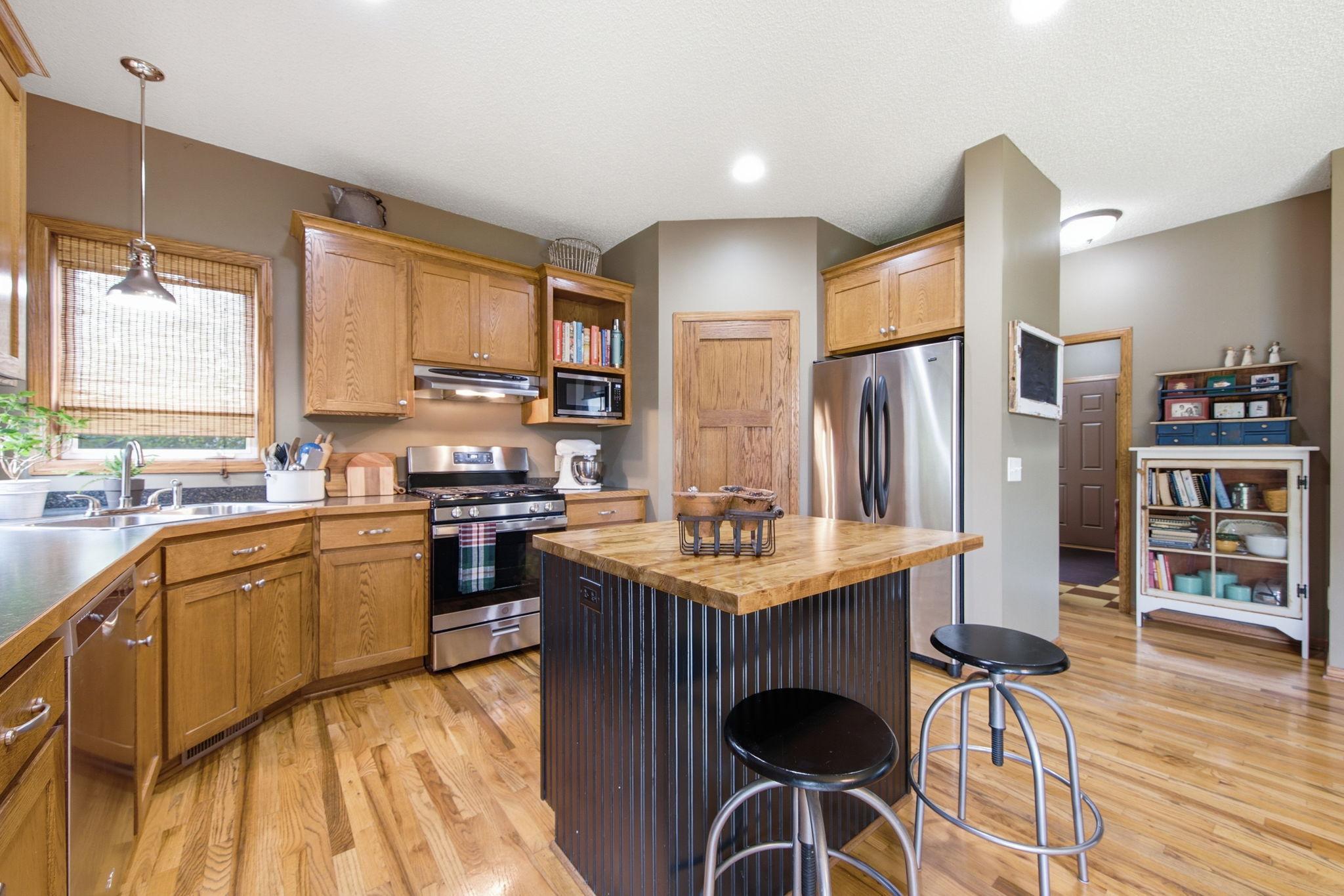 main property photo 4