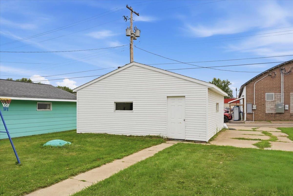 main property photo 21