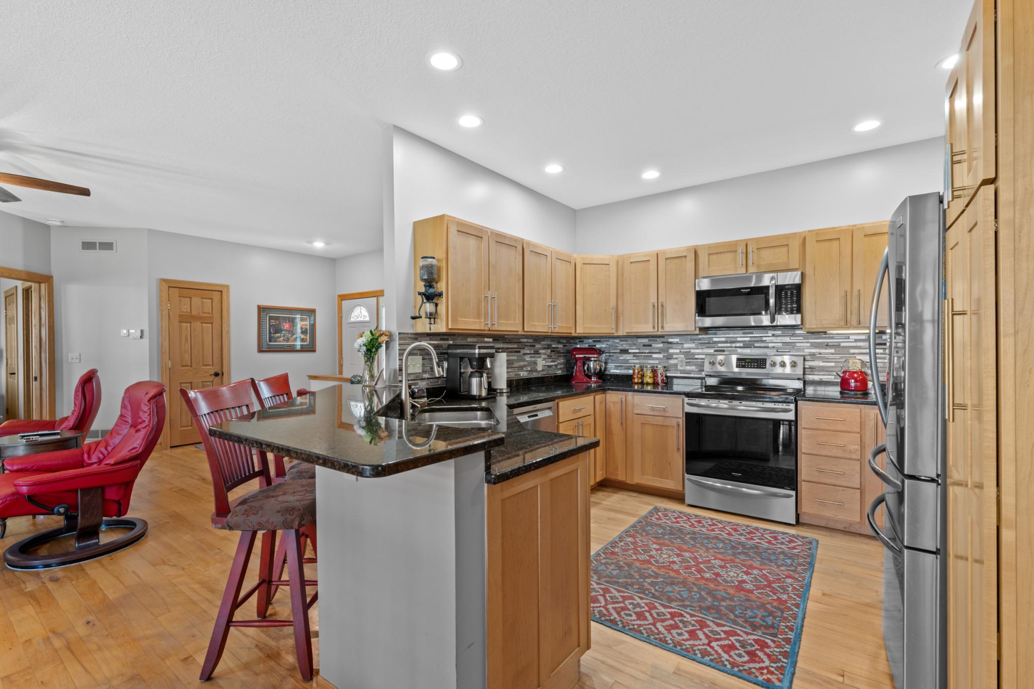 main property photo 14