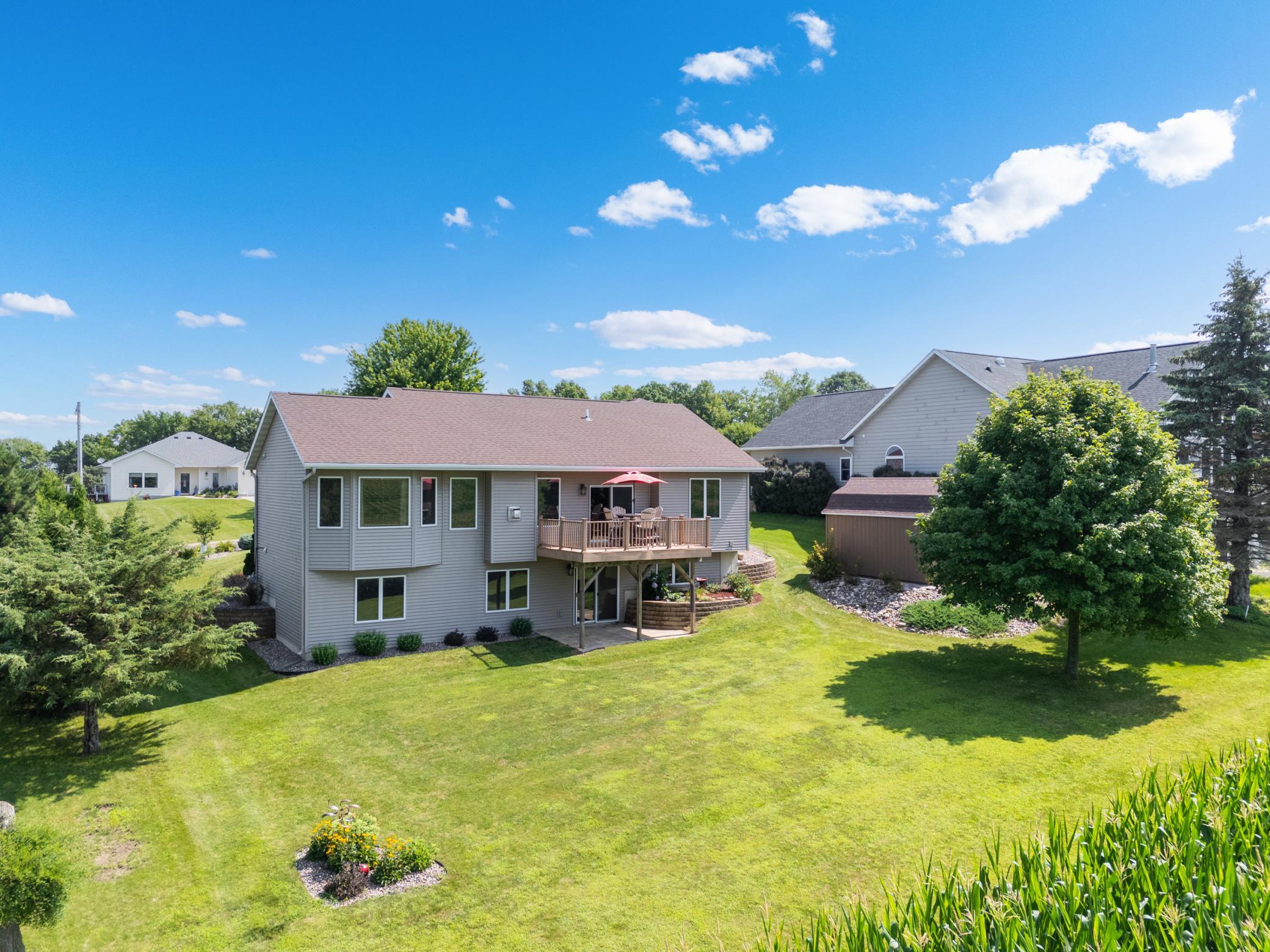 main property photo 40
