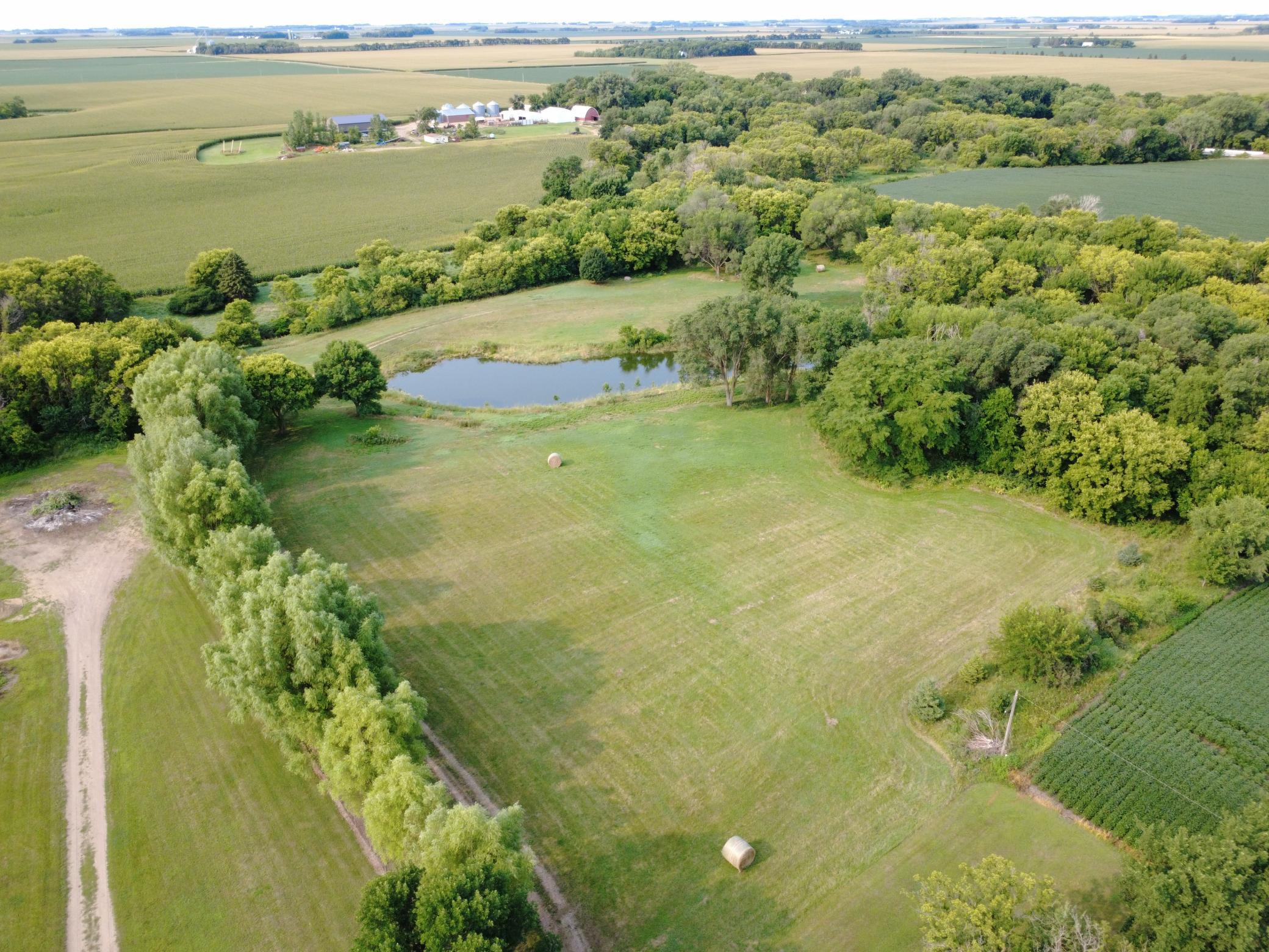 main property photo 6