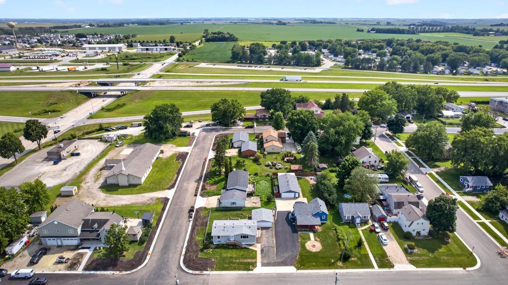 main property photo 44