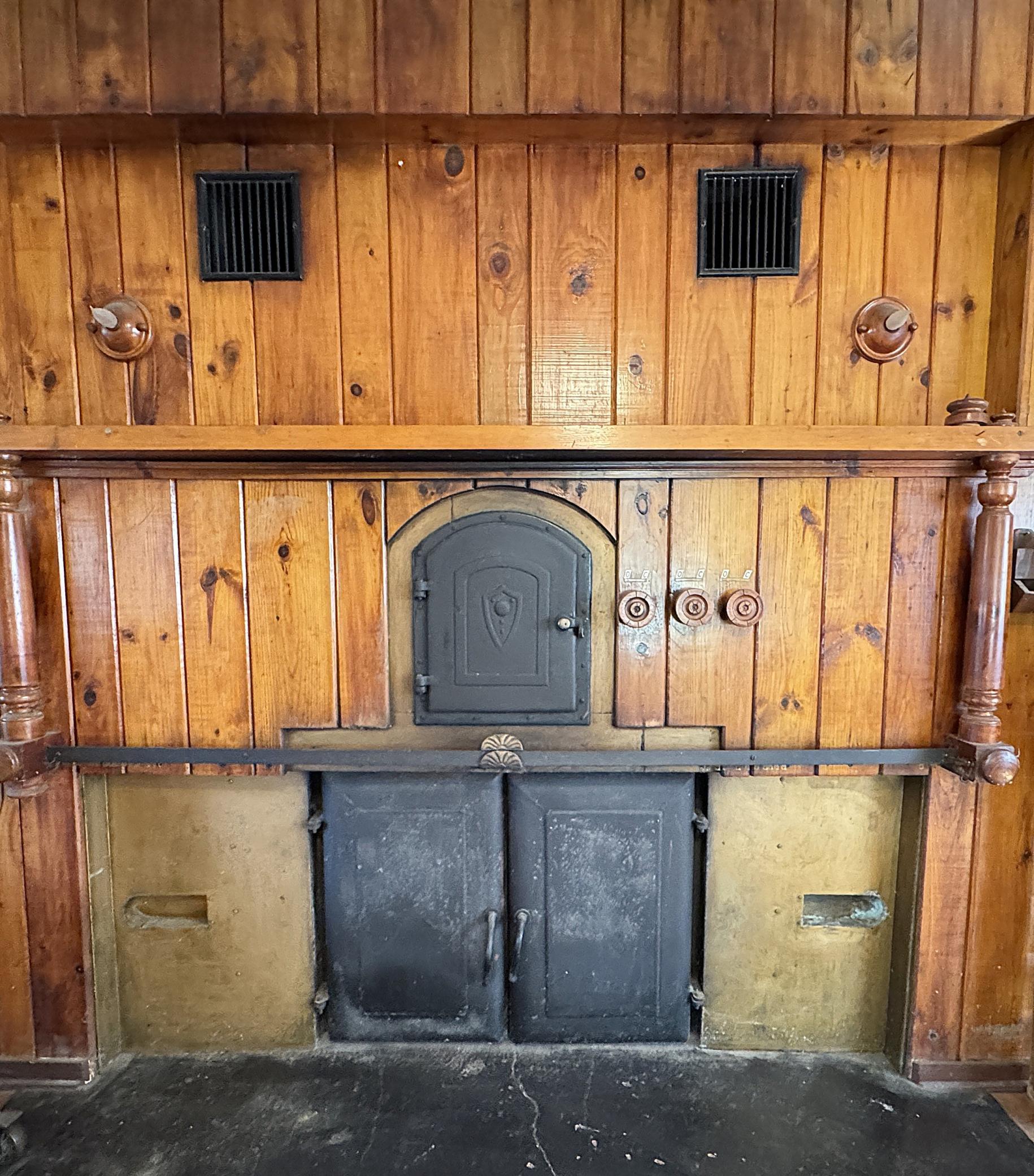 main property photo 30