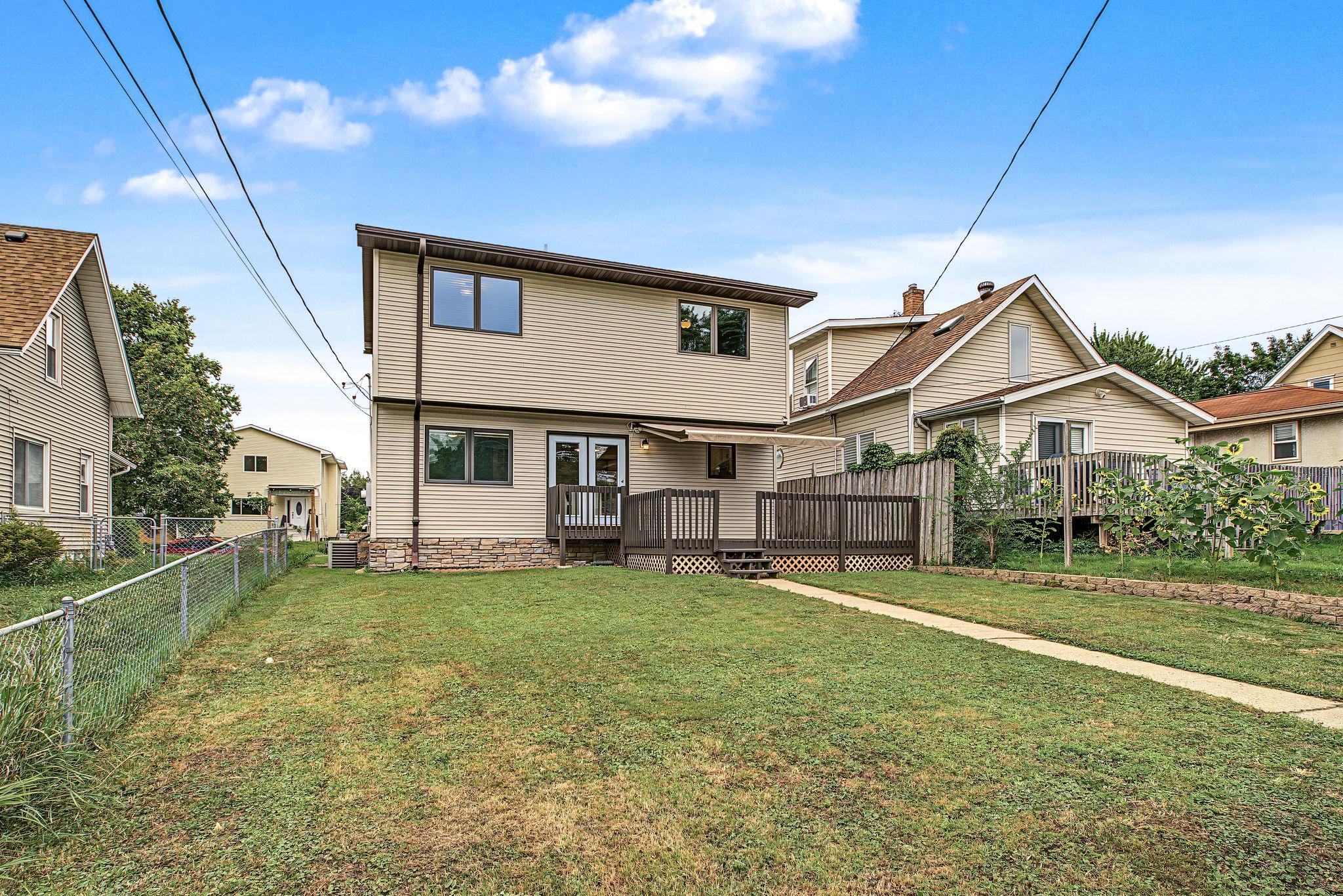 main property photo 8
