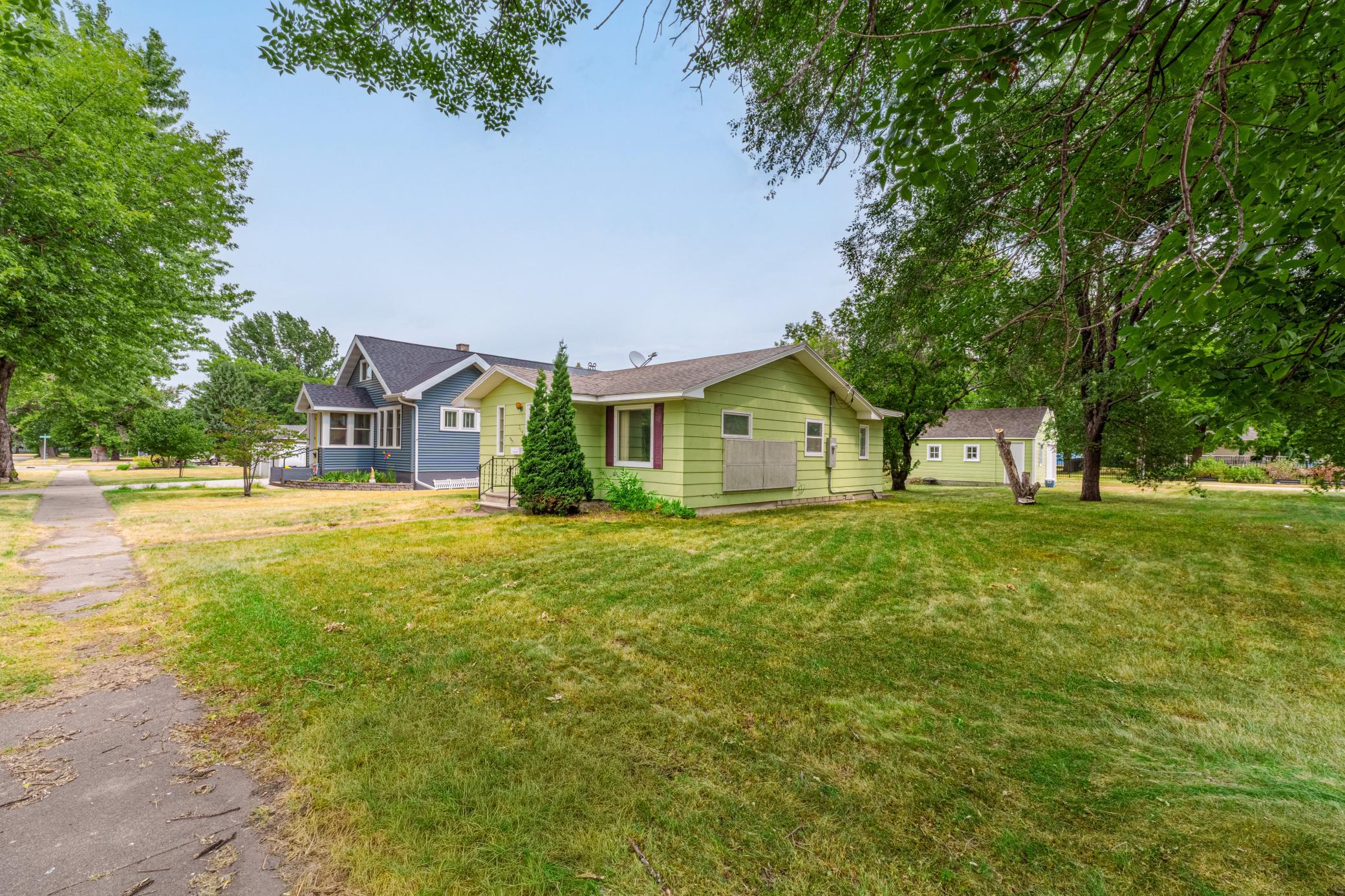main property photo 20