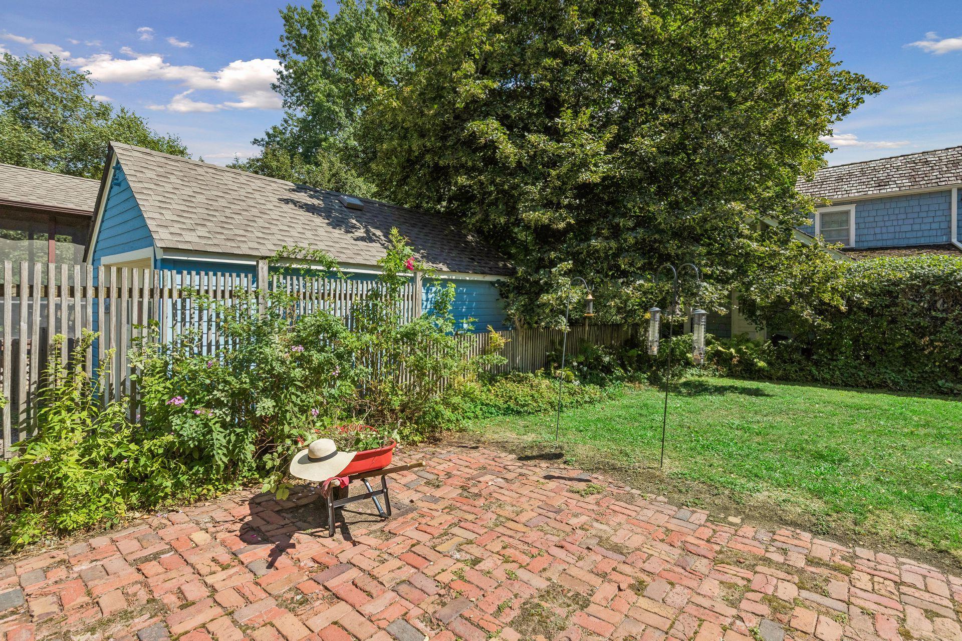 main property photo 46