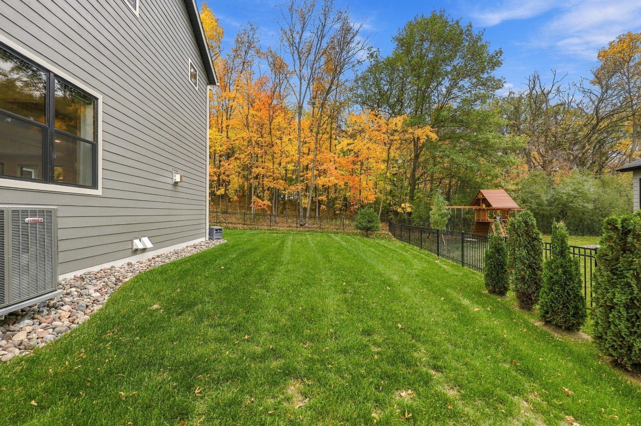 main property photo 74
