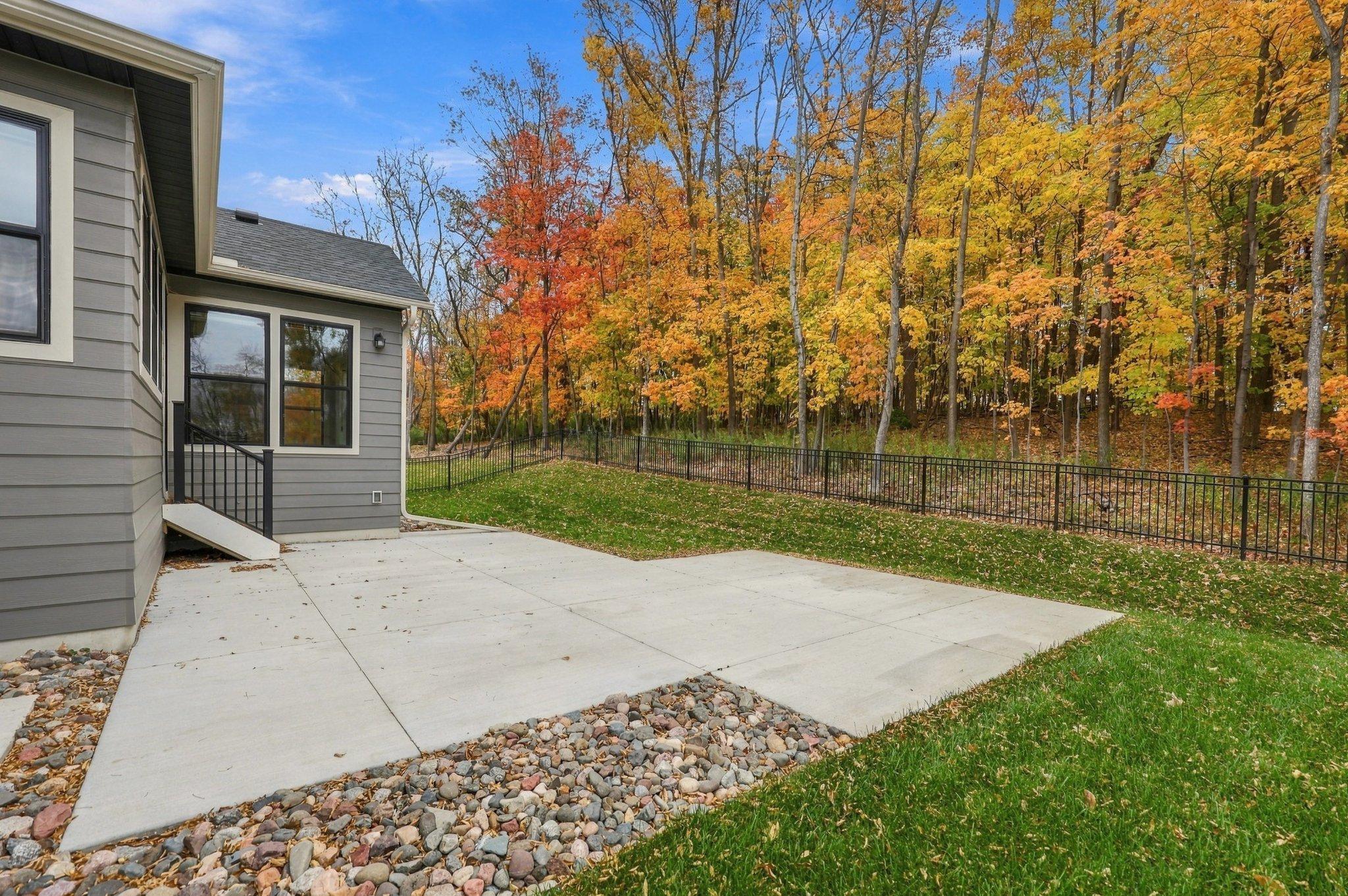 main property photo 75