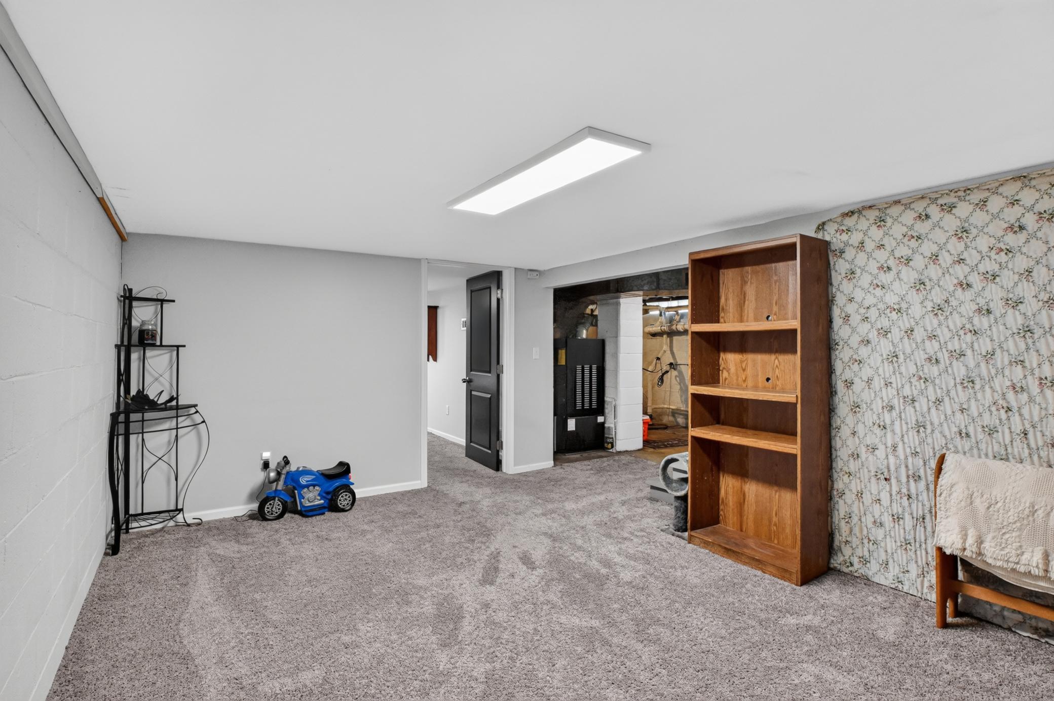 main property photo 19