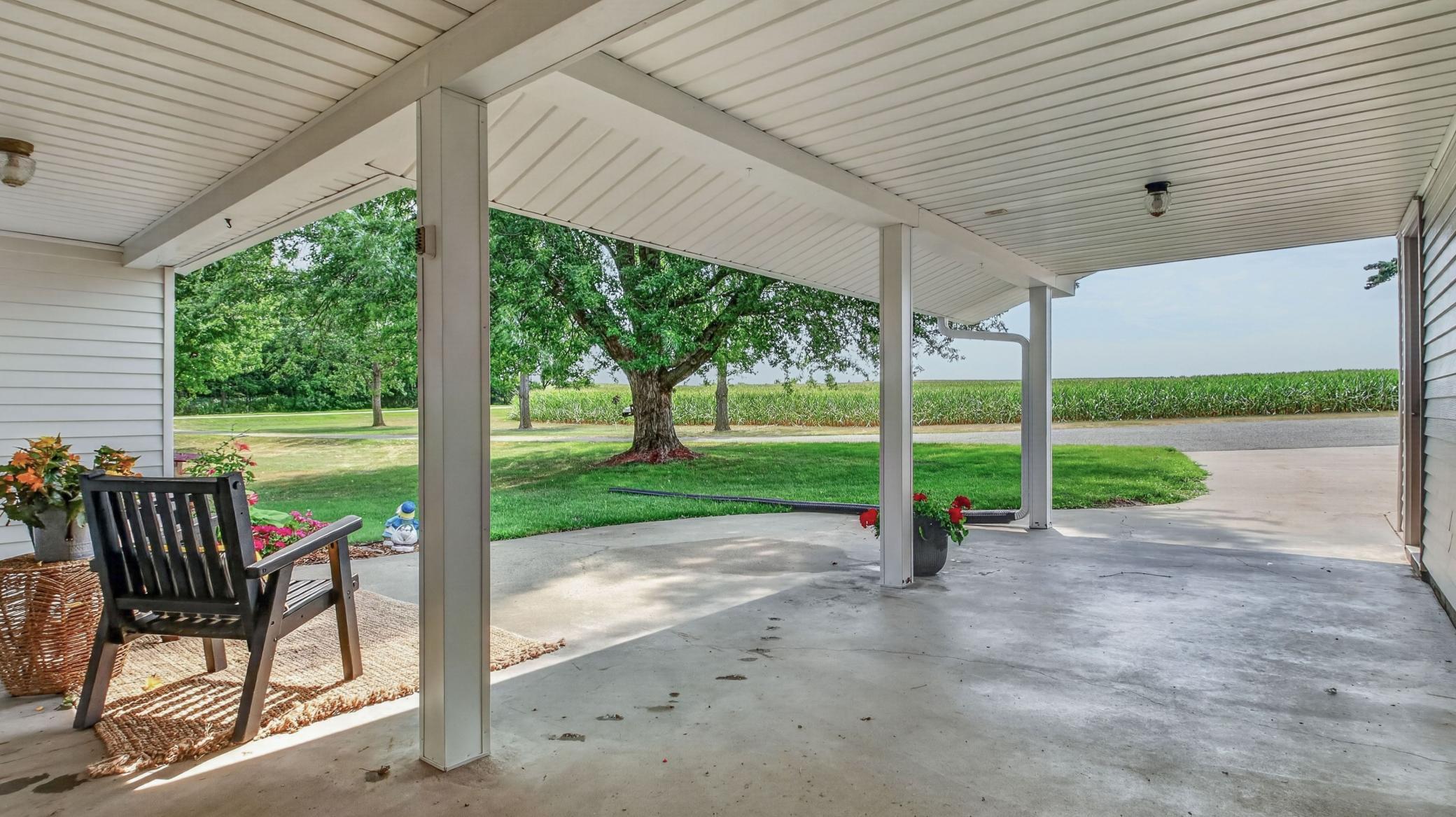 main property photo 31