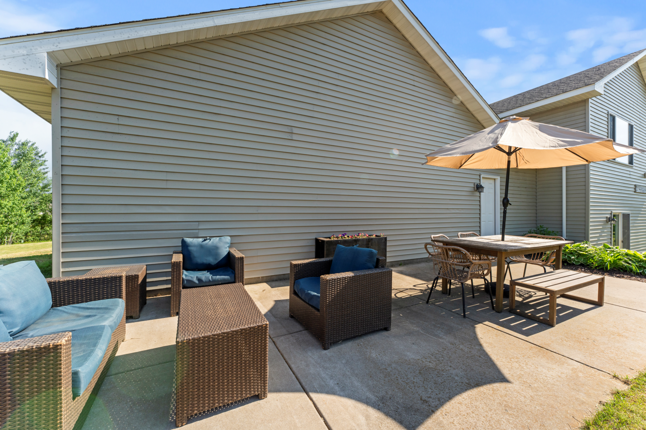 main property photo 64