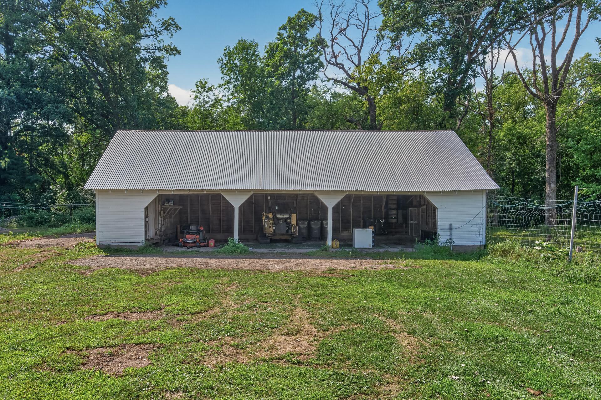 main property photo 39