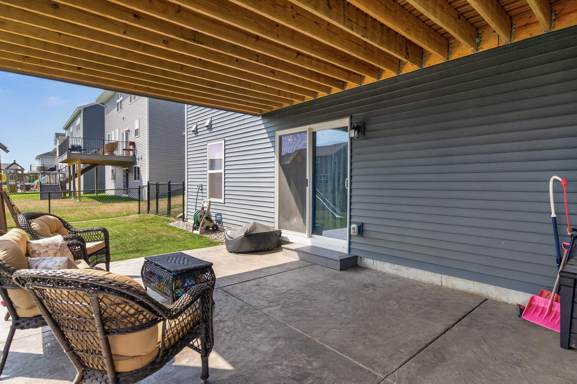 main property photo 47