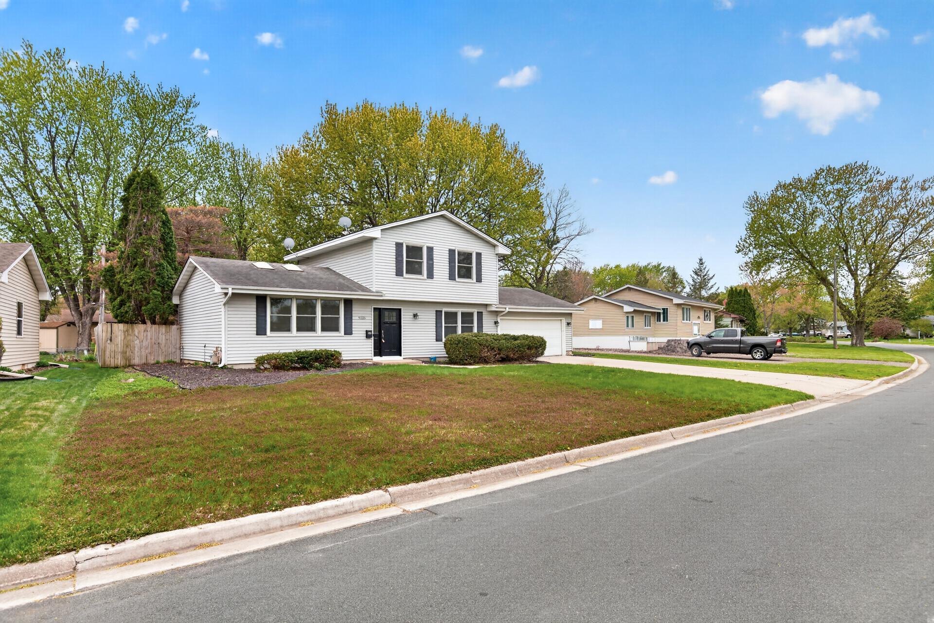 main property photo 23