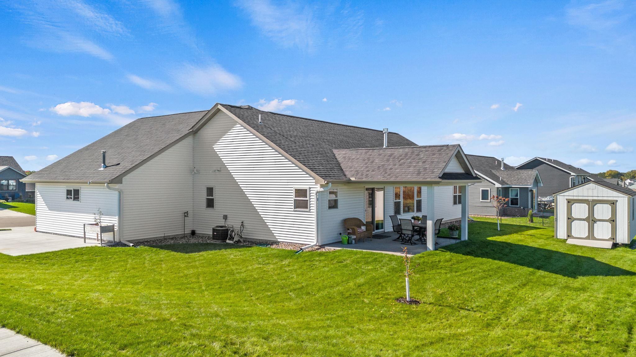 main property photo 3