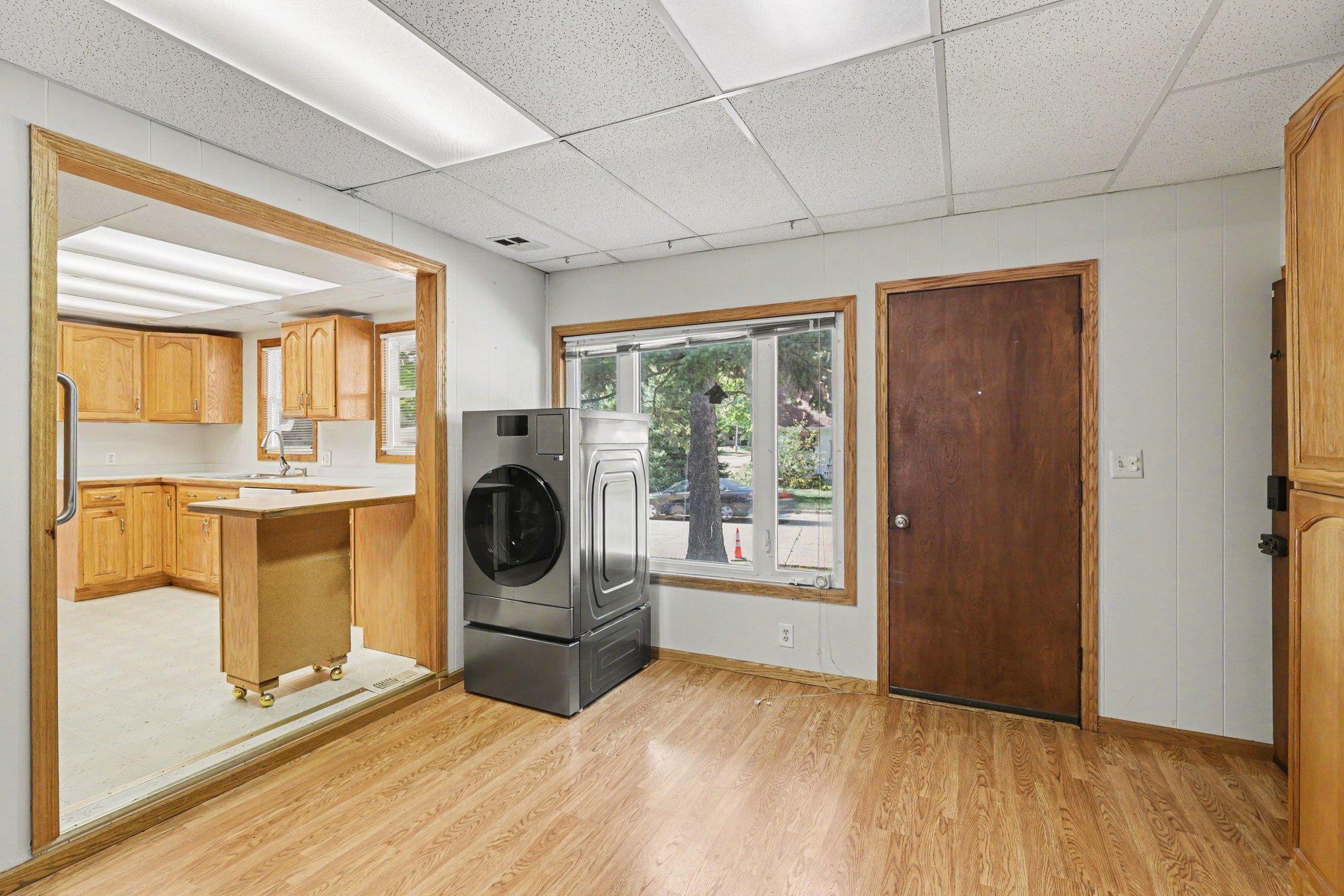 main property photo 8