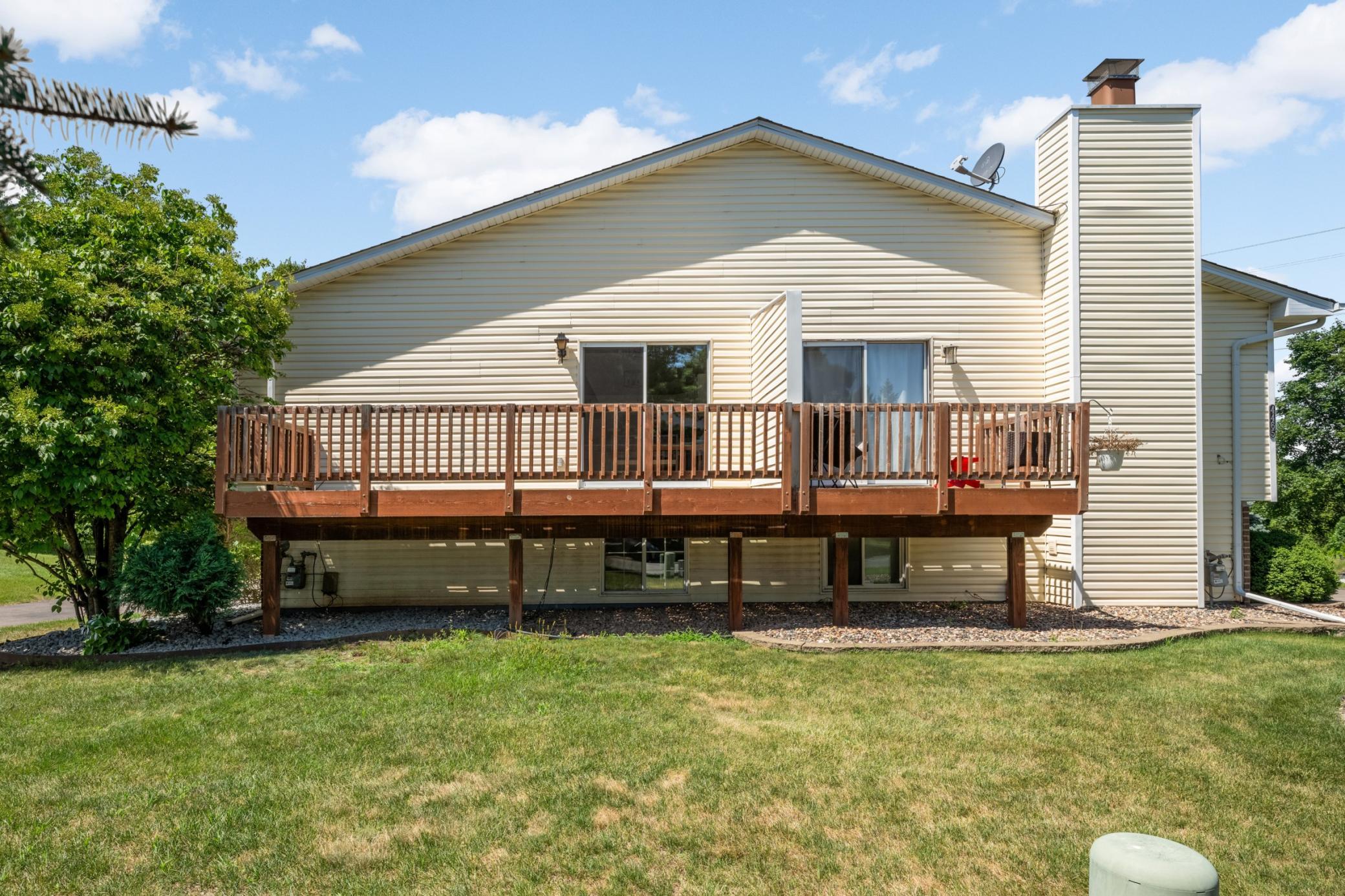 main property photo 28