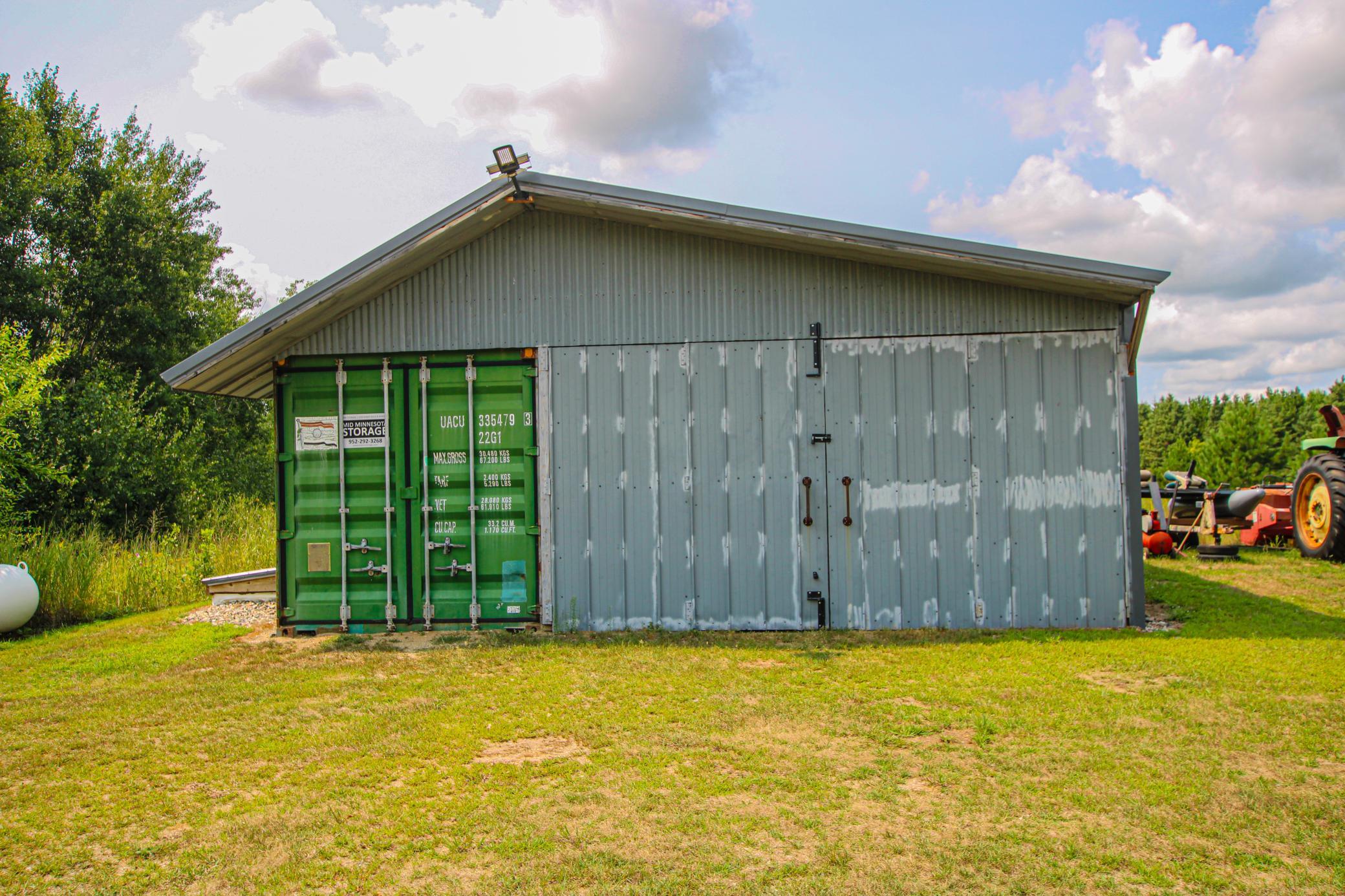 main property photo 11