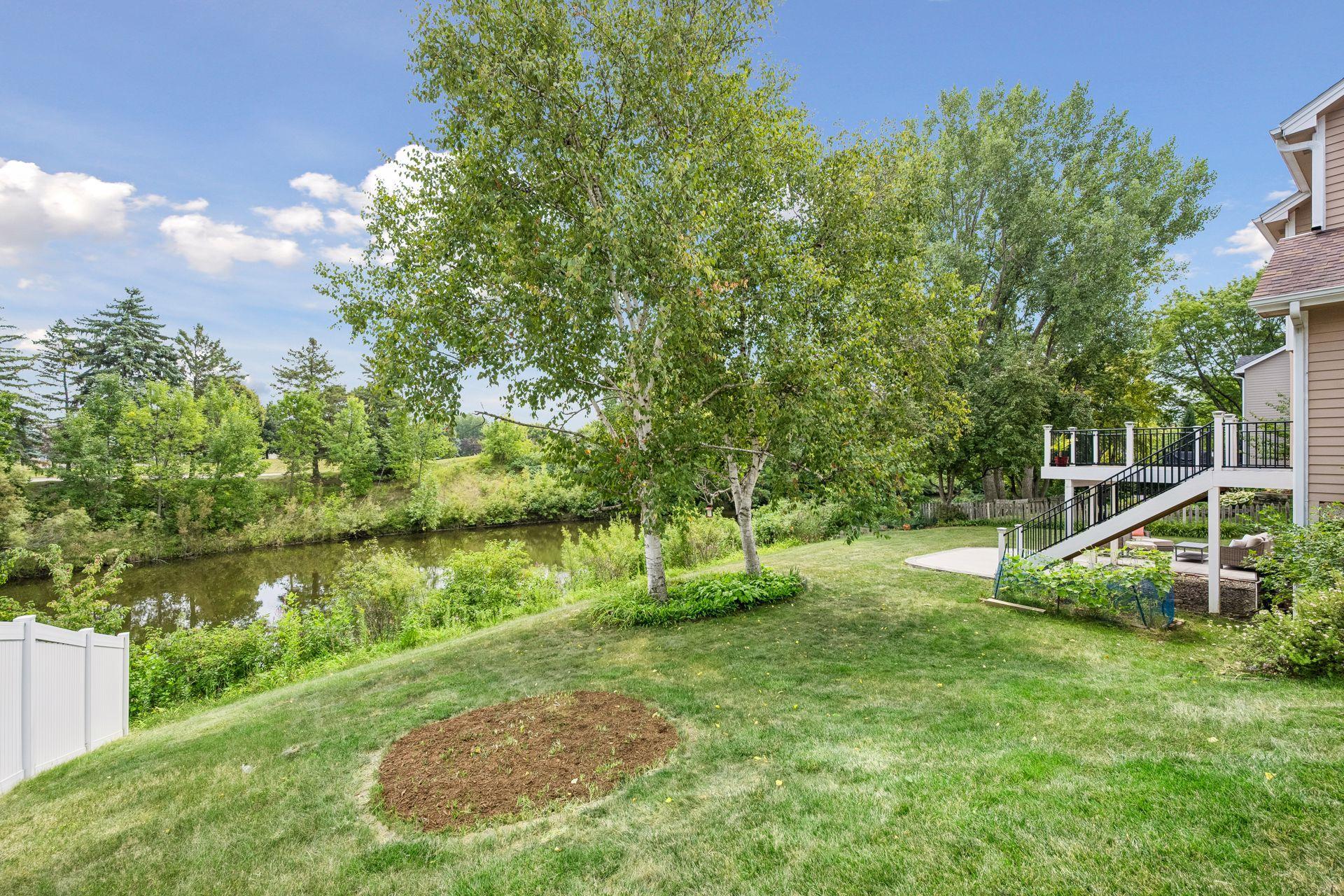 main property photo 40