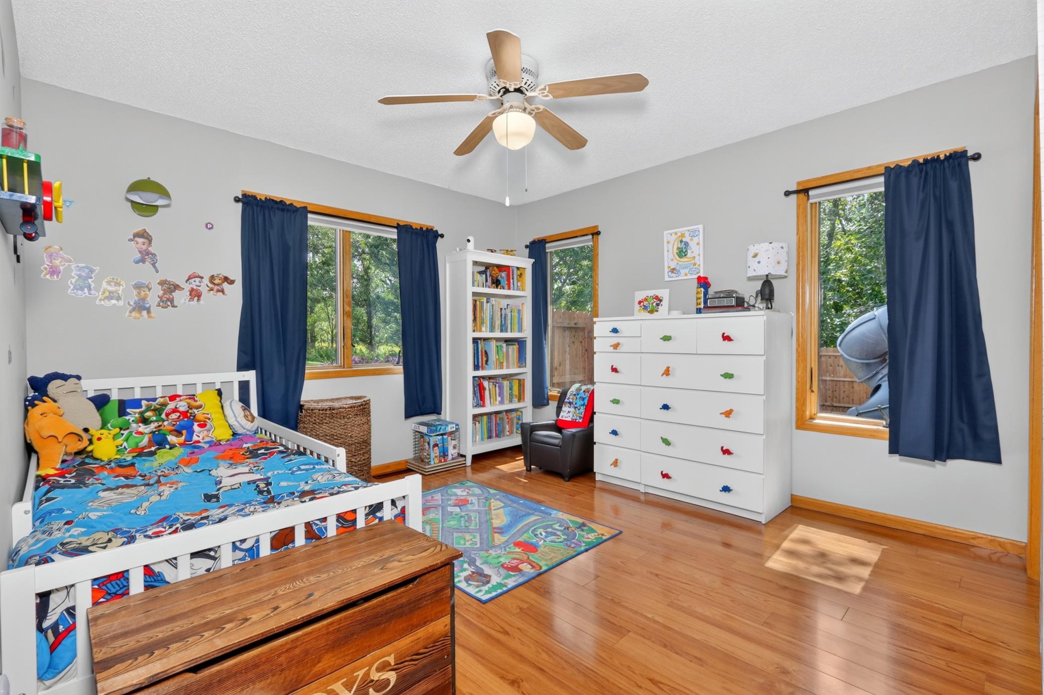 main property photo 18