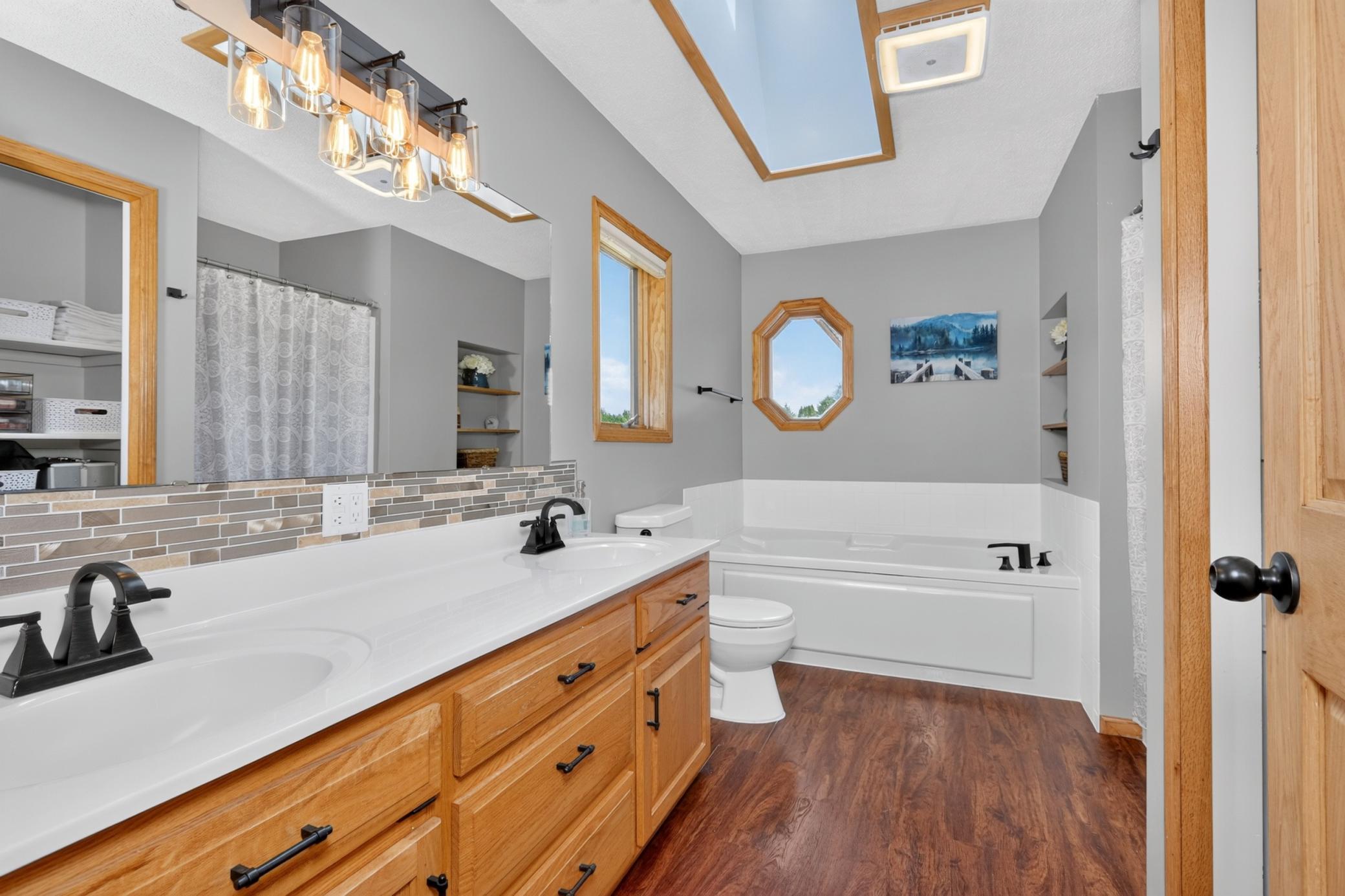 main property photo 23