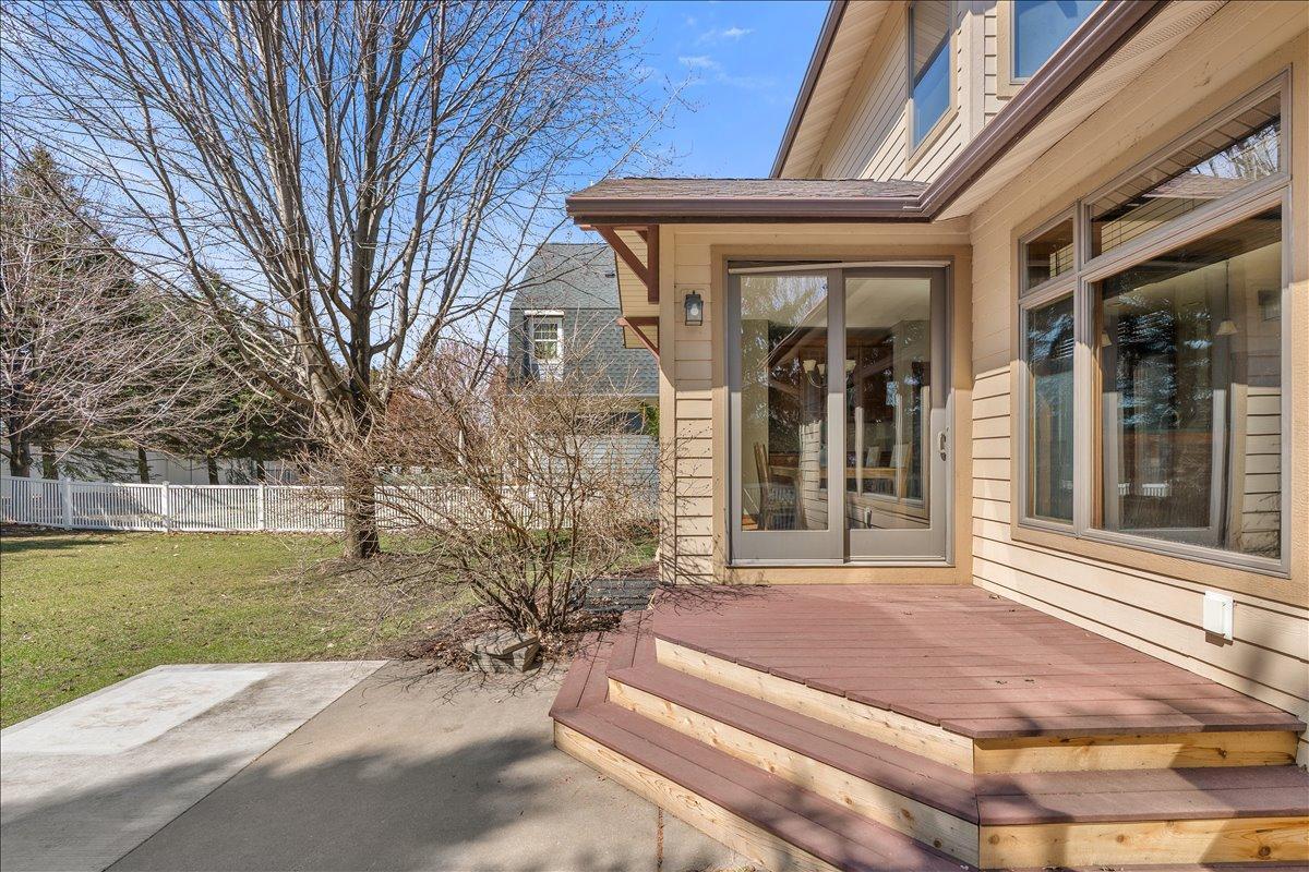 main property photo 50