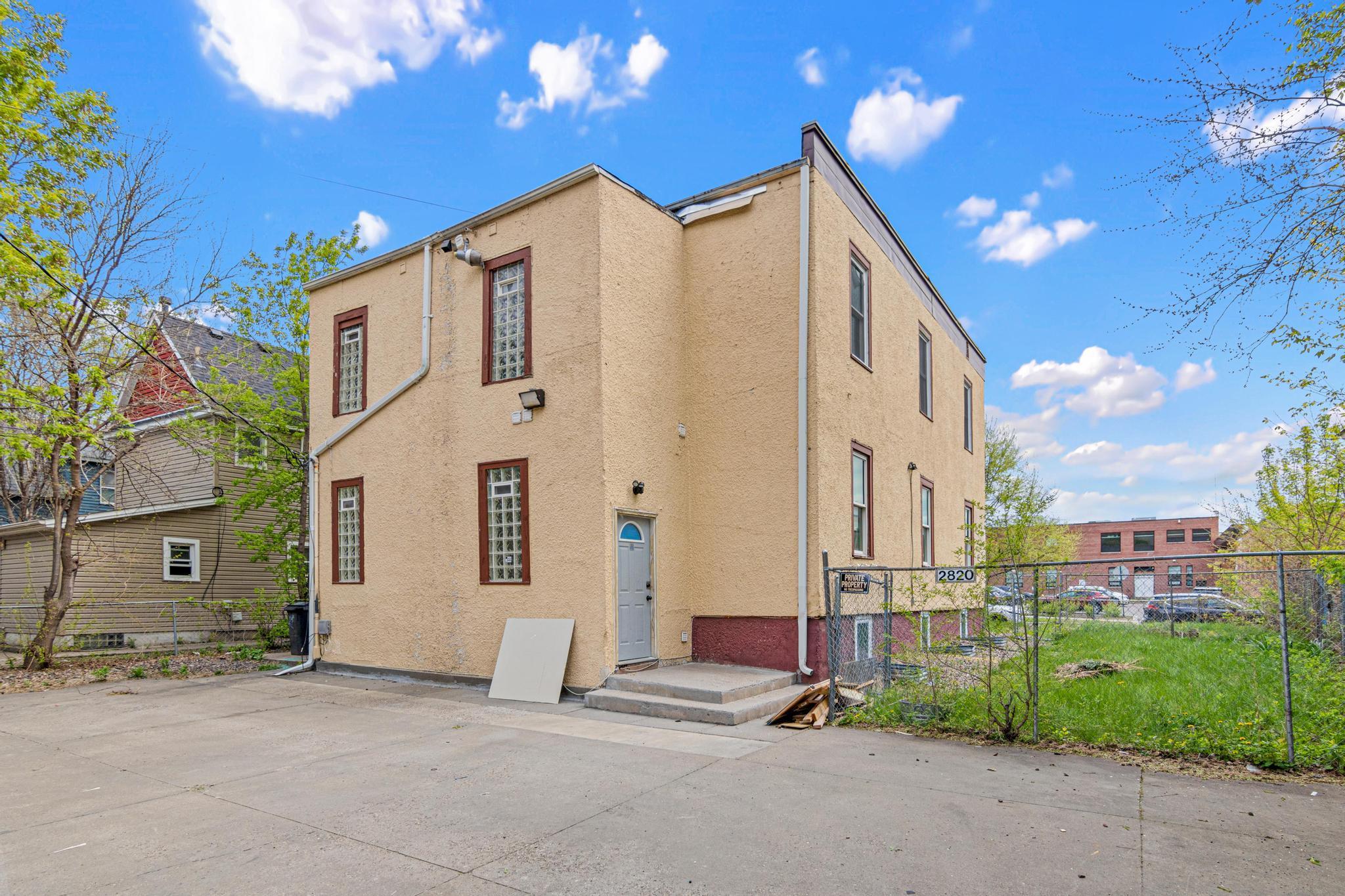 main property photo 31