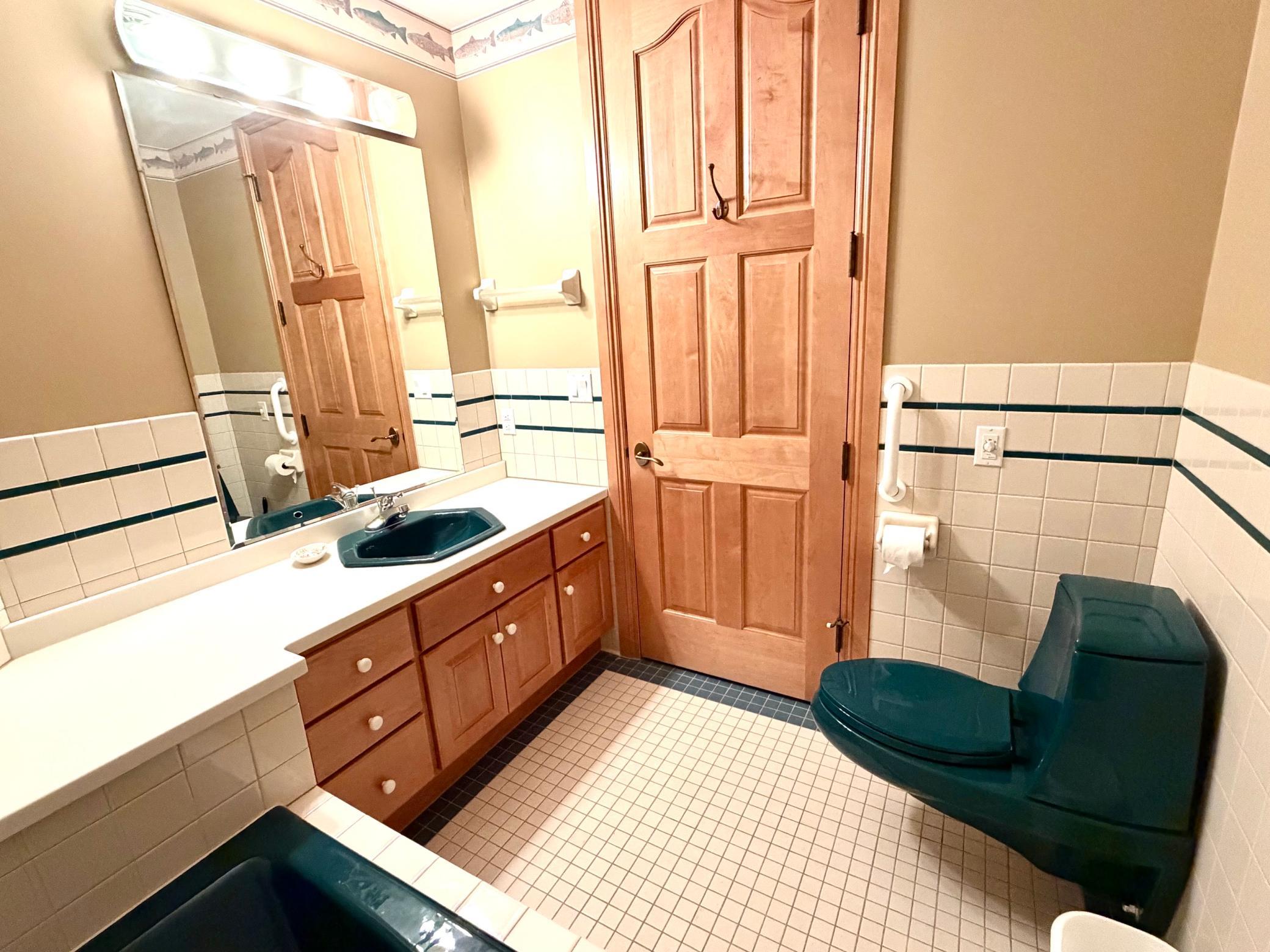 main property photo 37