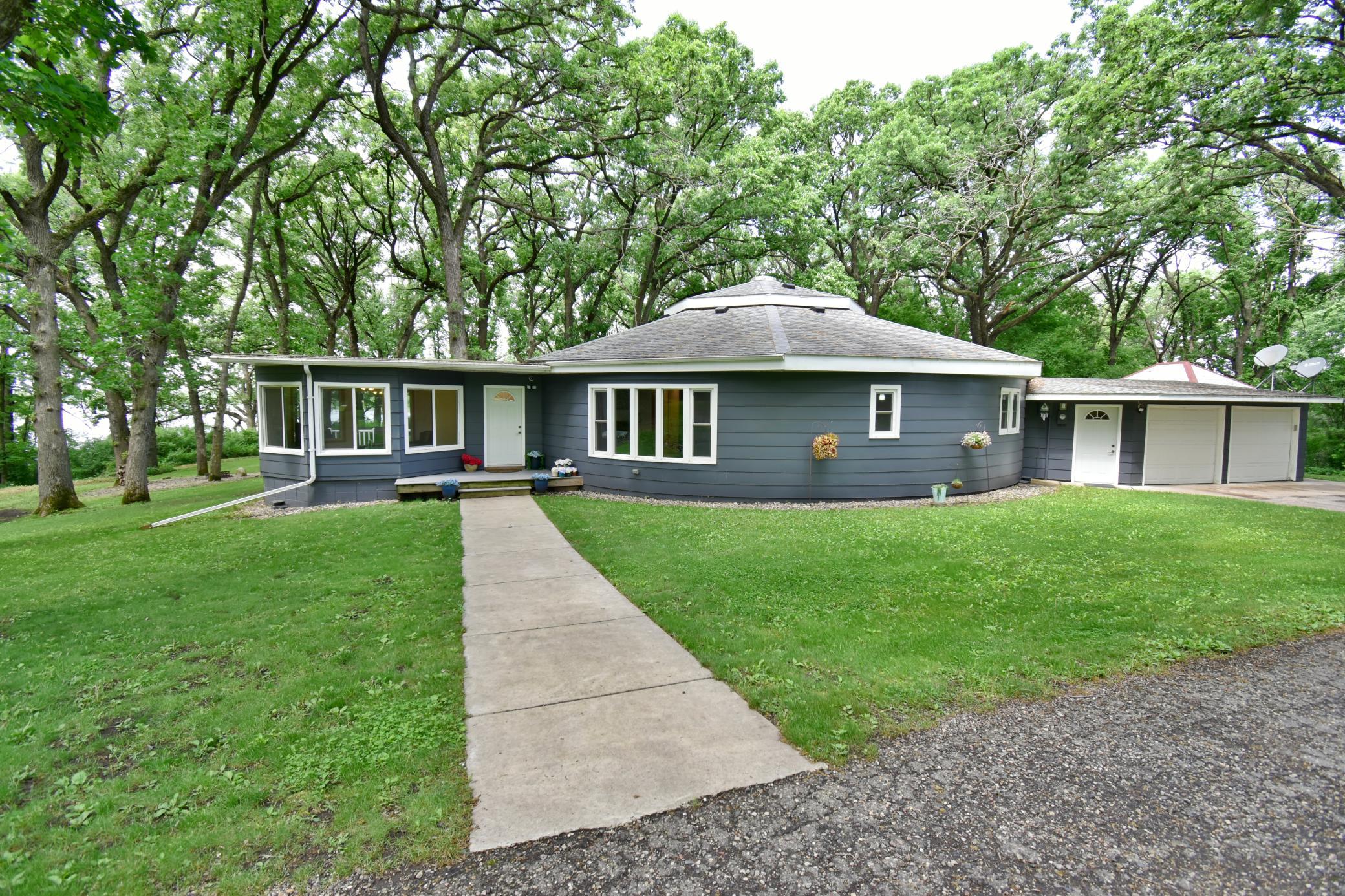 main property photo 2