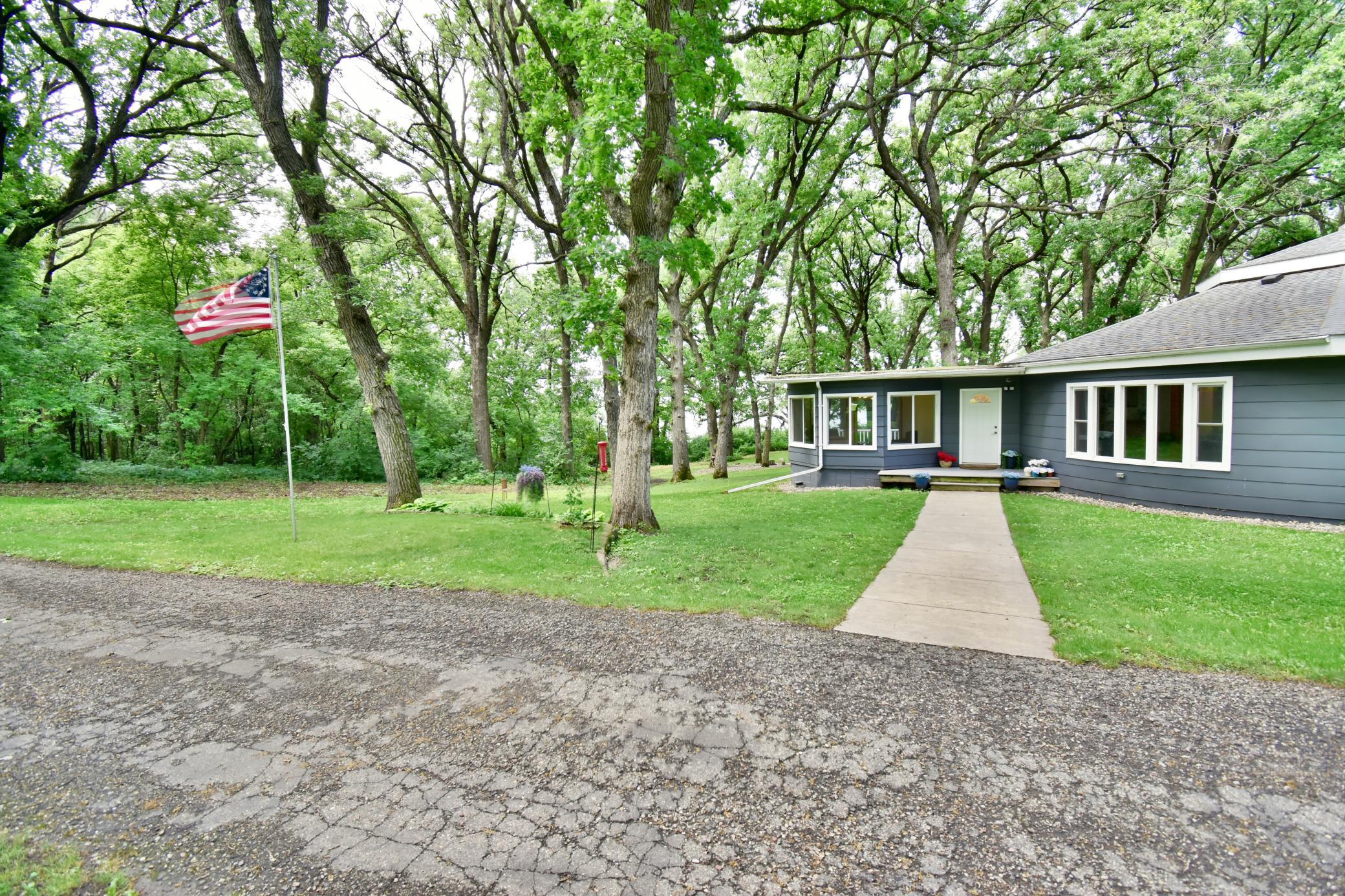 main property photo 3
