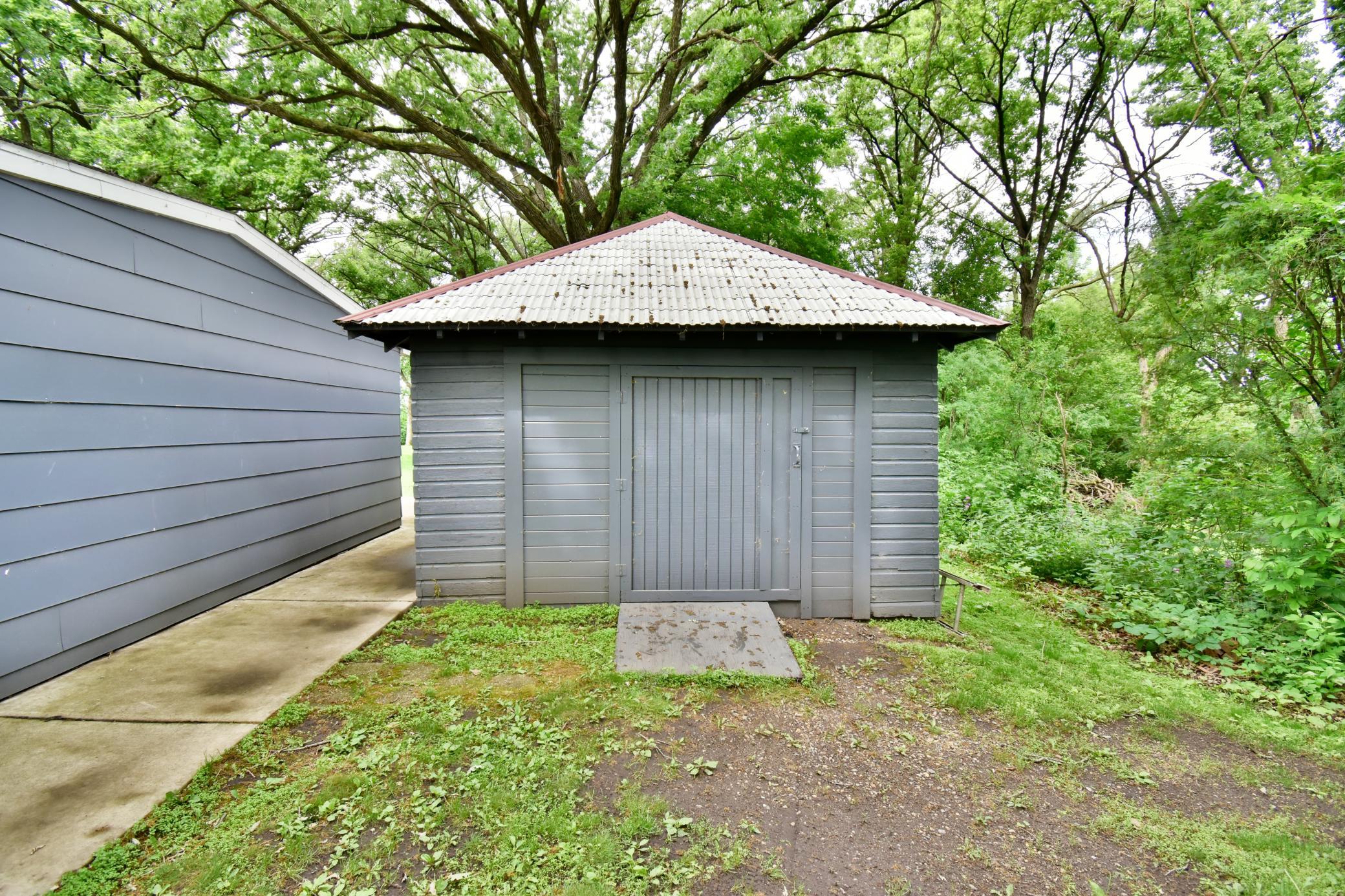 main property photo 39