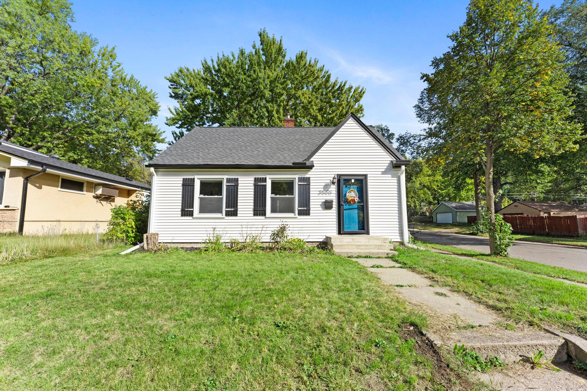 main property photo 43