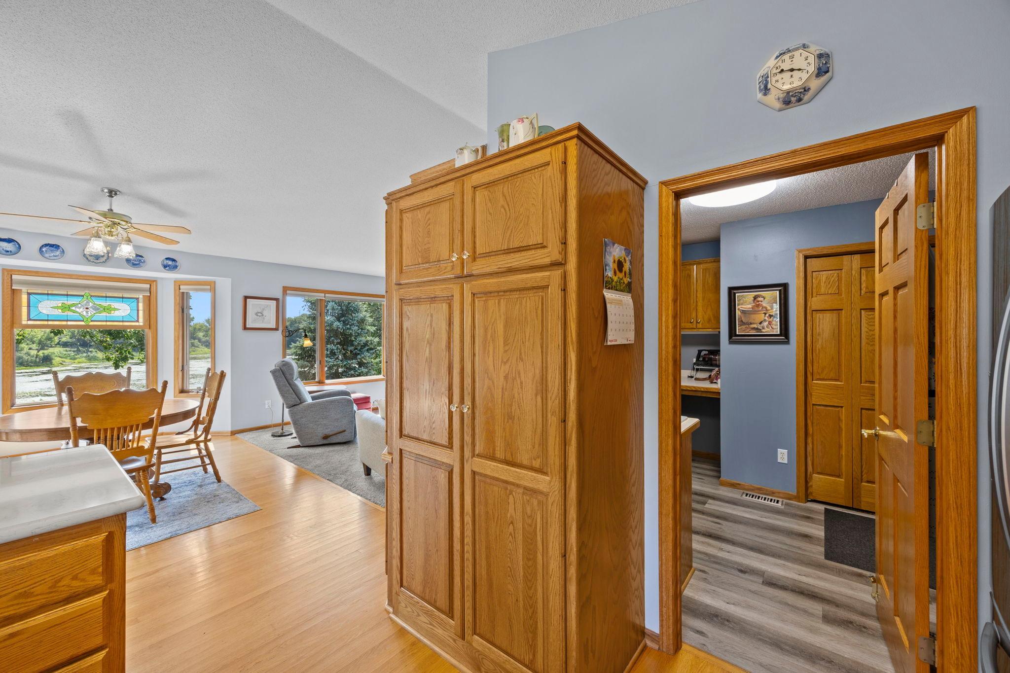 main property photo 25
