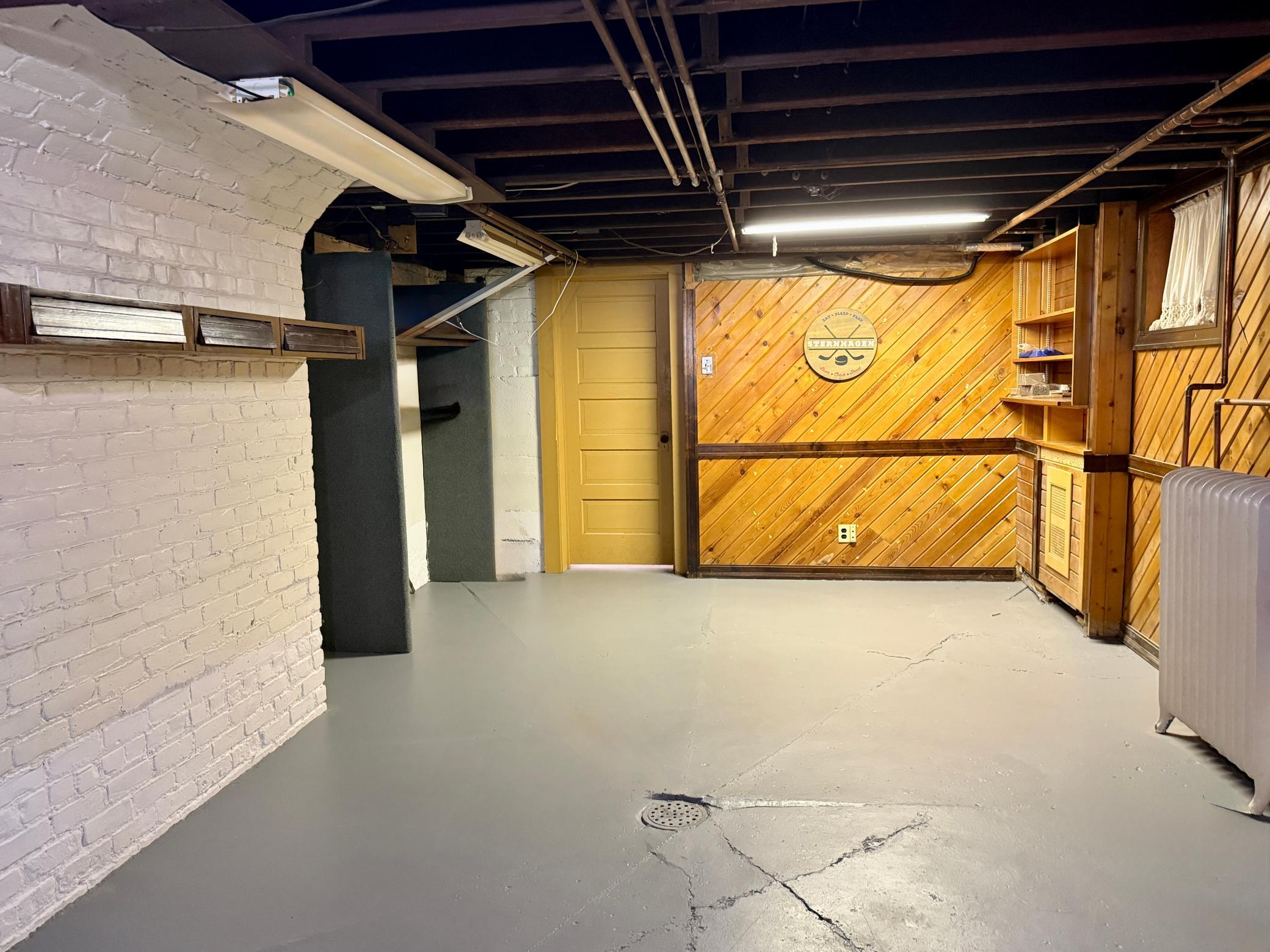 main property photo 33