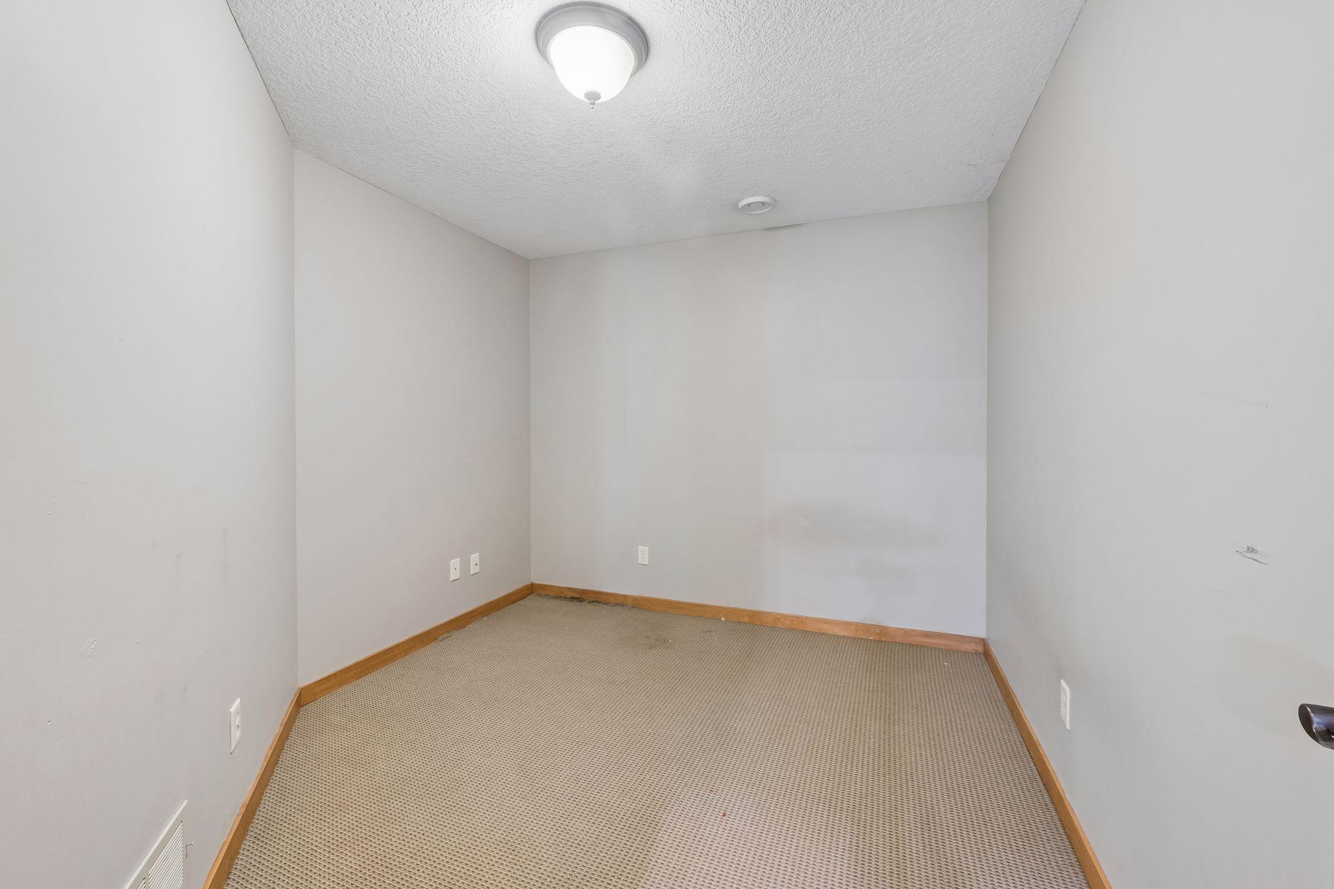 main property photo 81