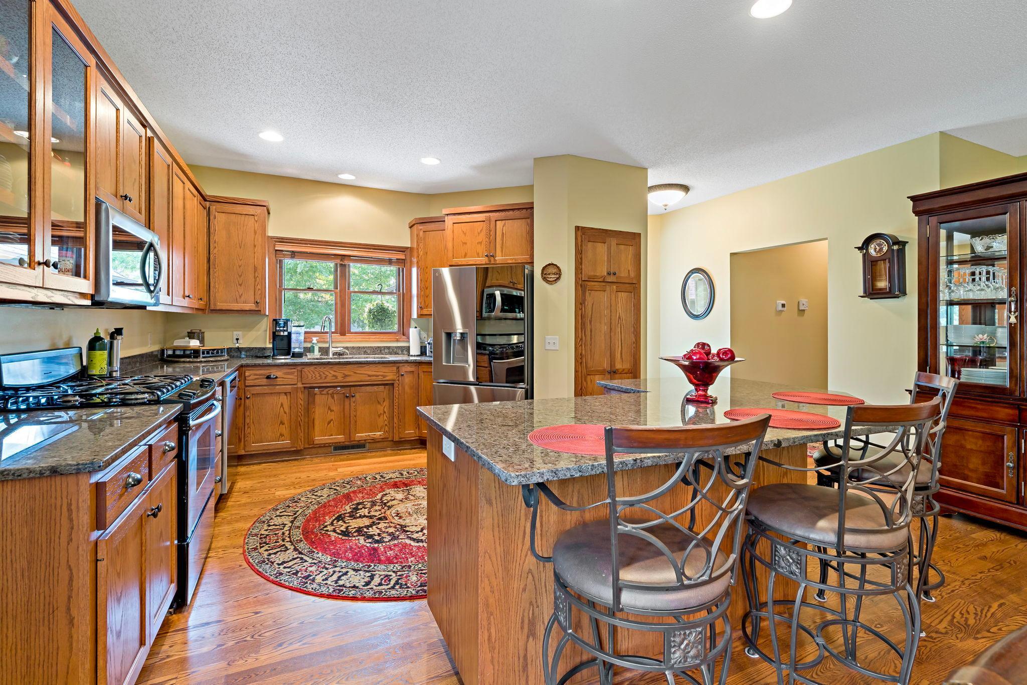 main property photo 3