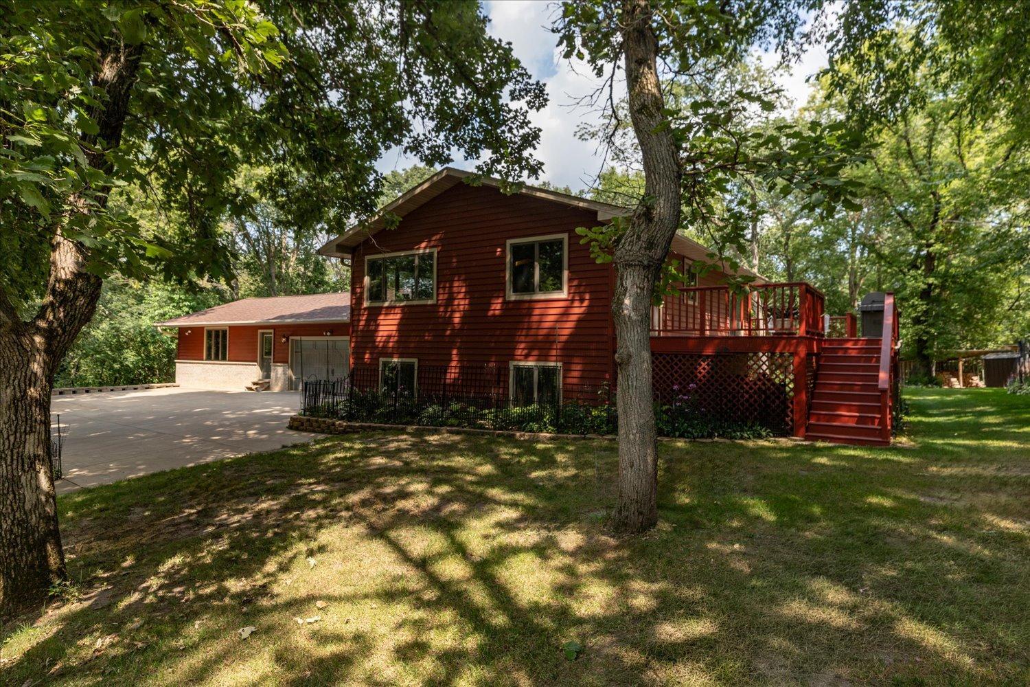 main property photo 4