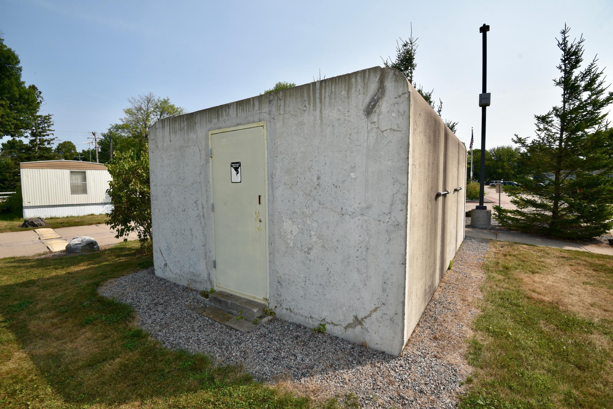 main property photo 40