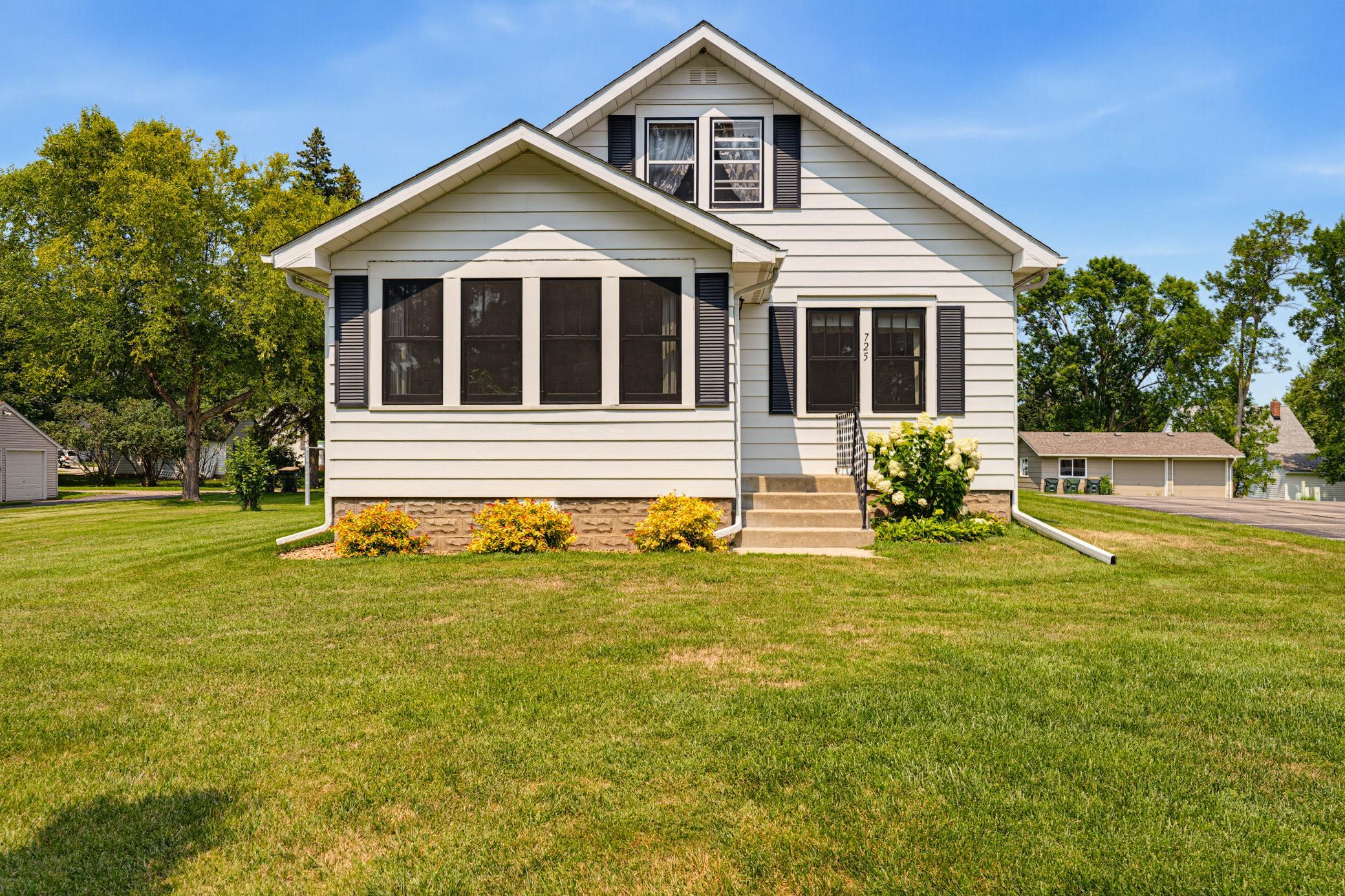 main property photo 27
