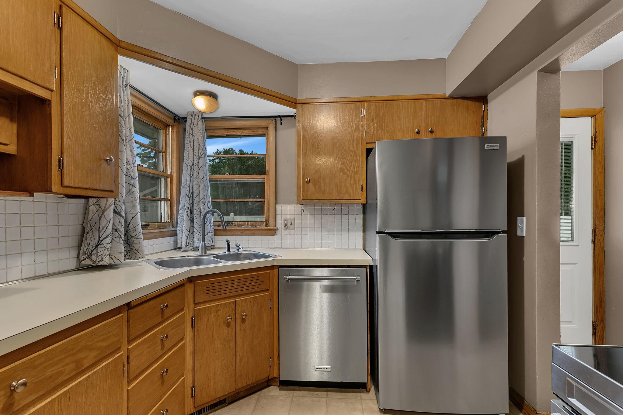 main property photo 9
