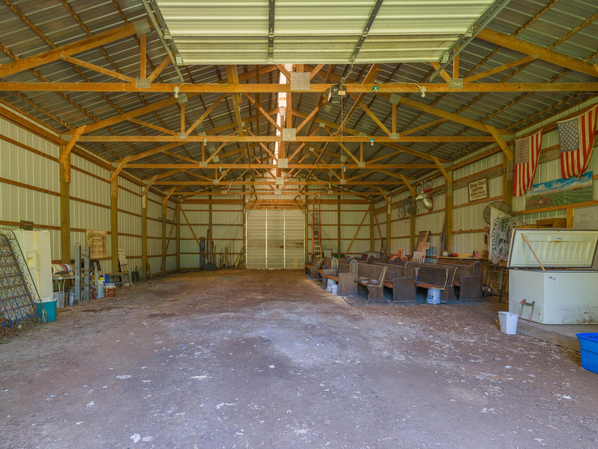 main property photo 28