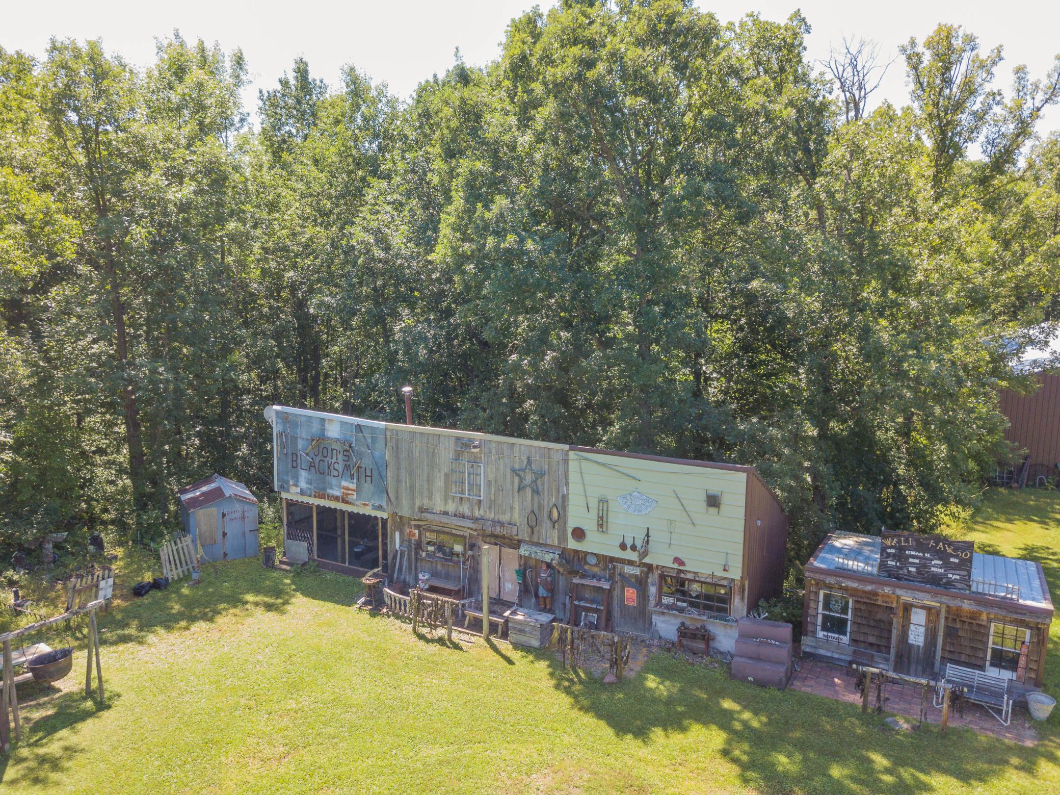main property photo 49