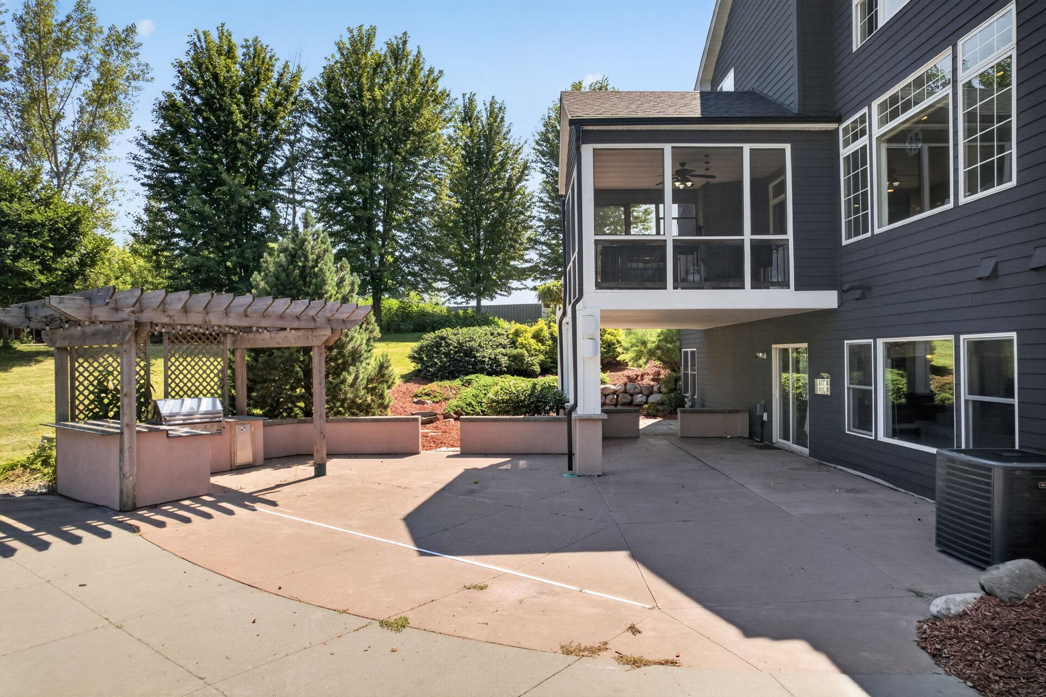 main property photo 93