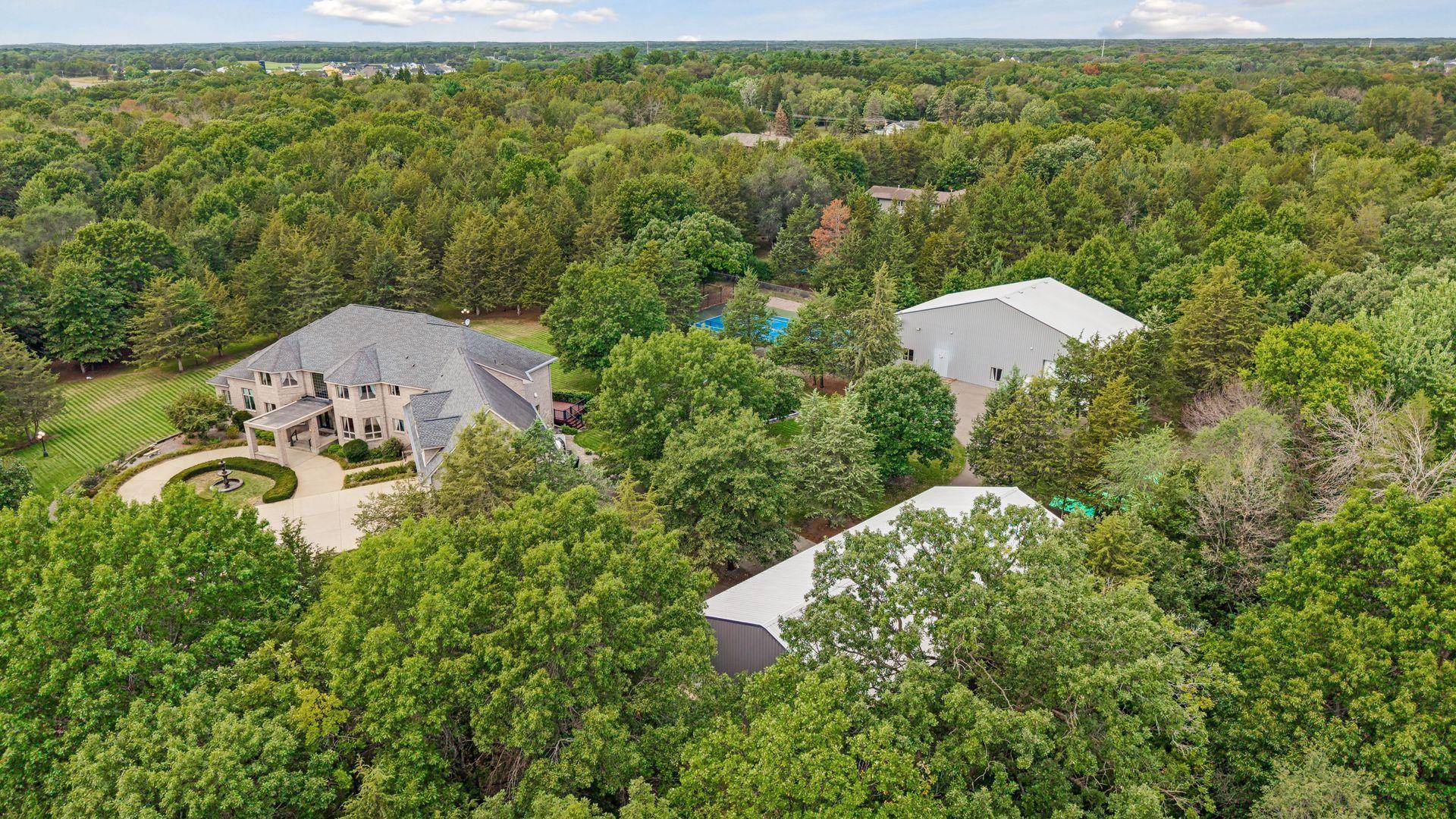 main property photo 3